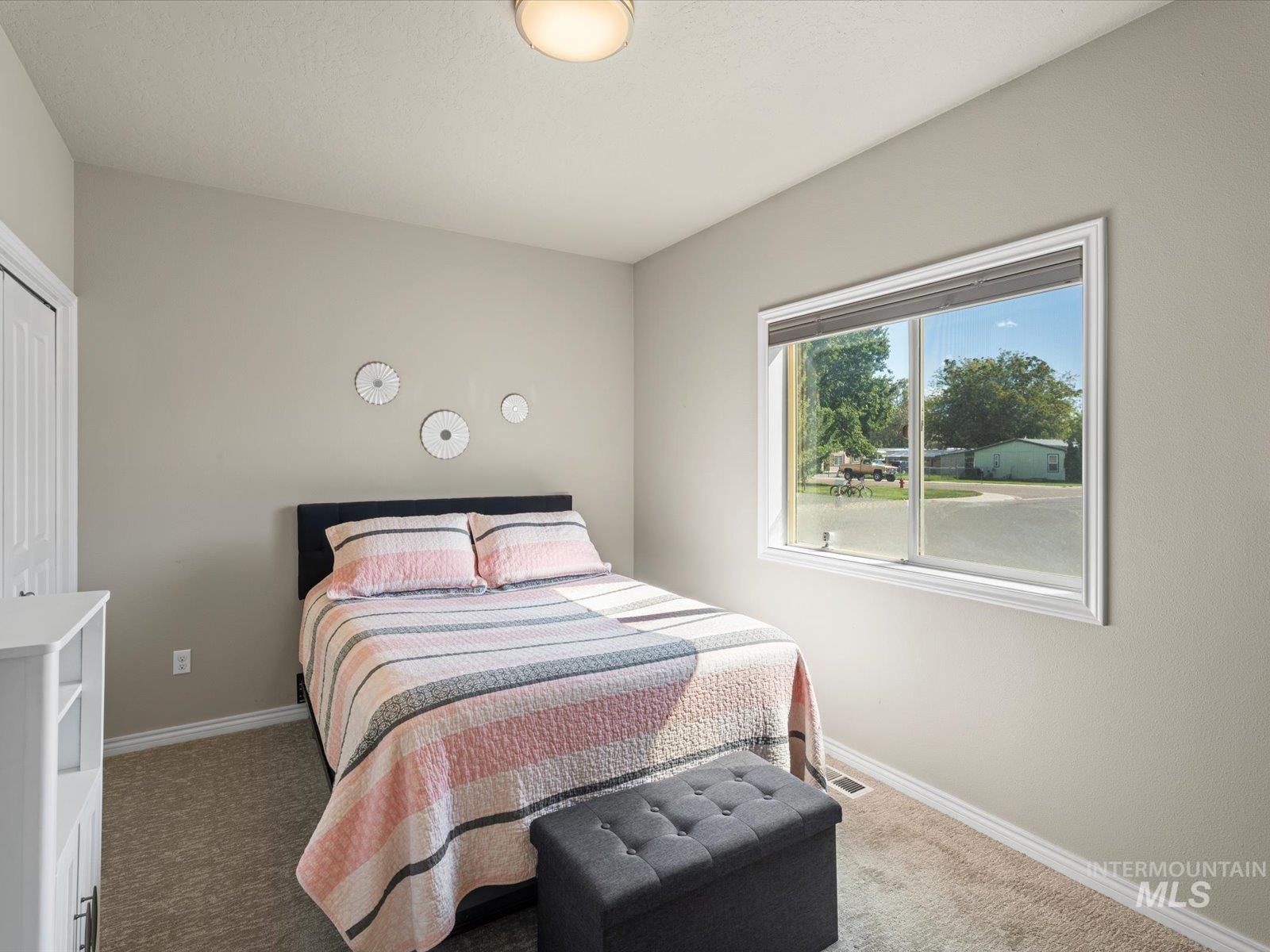 1505 Old Maple Court, Emmett, Idaho 83617, 2 Bedrooms, 1 Bathroom, Residential For Sale, Price $274,500,MLS 99001560