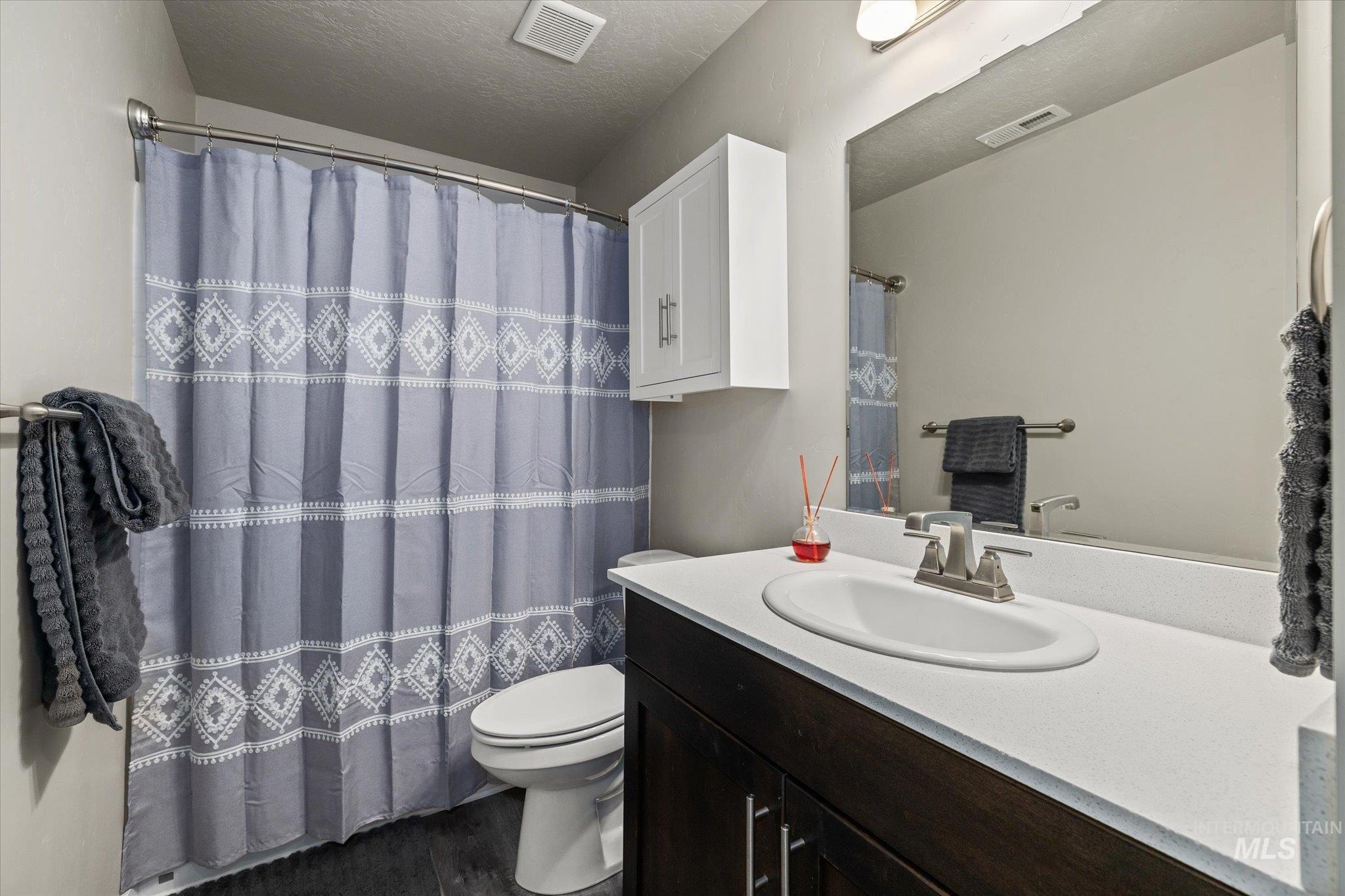 1909 N Marnita Ave, Meridian, Idaho 83646, 3 Bedrooms, 2 Bathrooms, Residential For Sale, Price $410,000,MLS 99001569