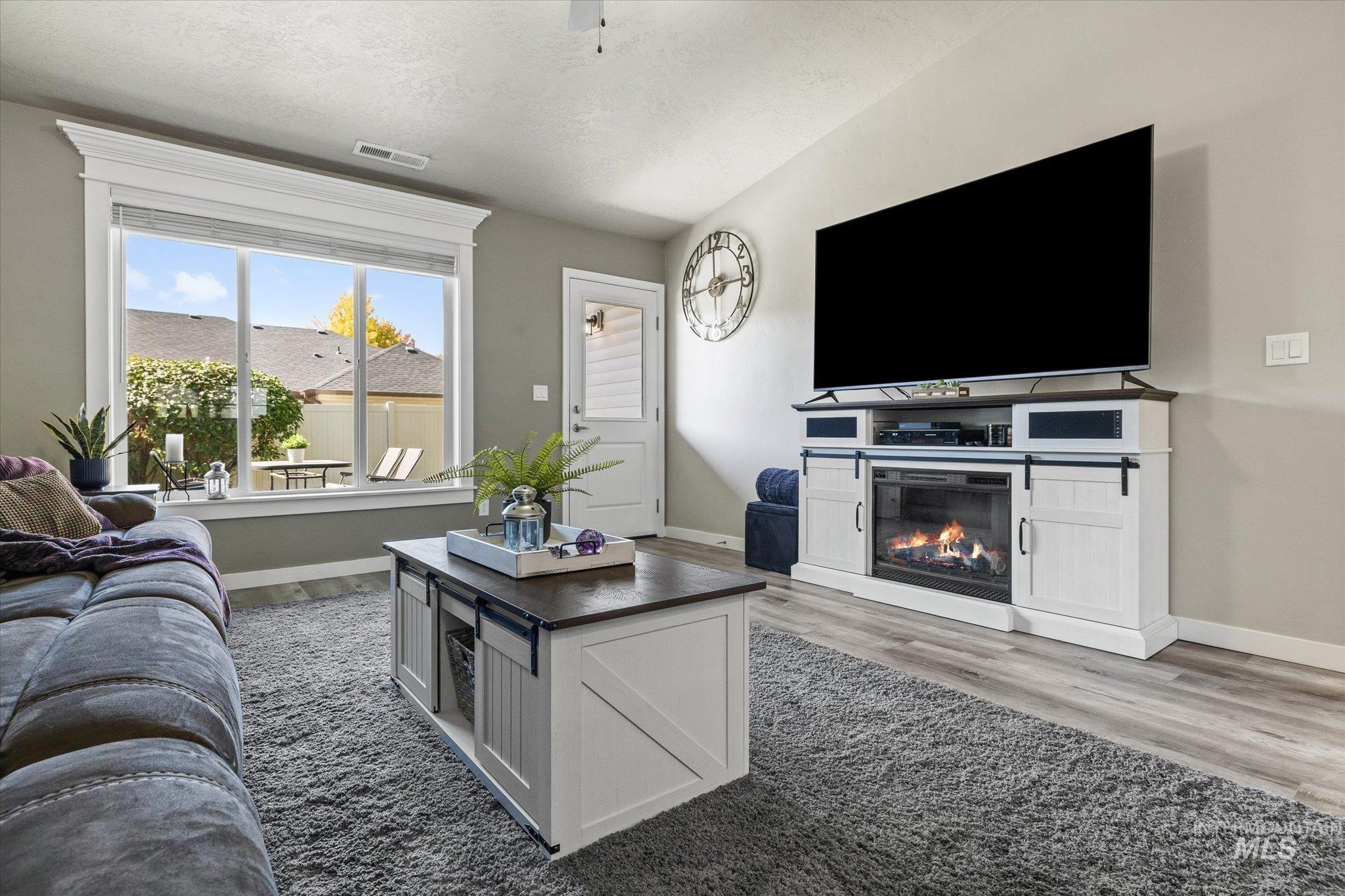 1909 N Marnita Ave, Meridian, Idaho 83646, 3 Bedrooms, 2 Bathrooms, Residential For Sale, Price $410,000,MLS 99001569