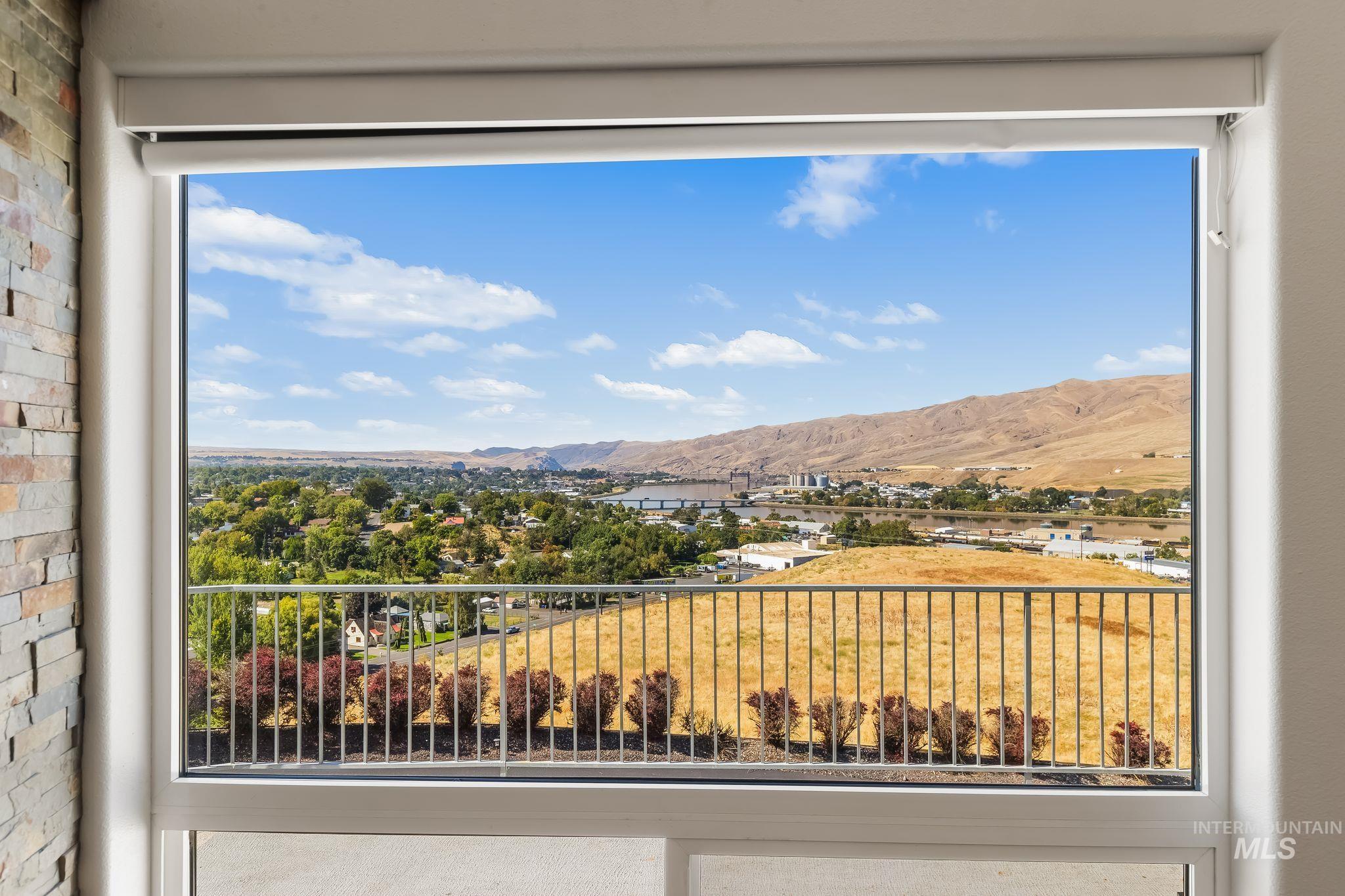 3360 E Main Street, Lewiston, Idaho 83501, 5 Bedrooms, 3.5 Bathrooms, Residential For Sale, Price $1,200,000, 99001585