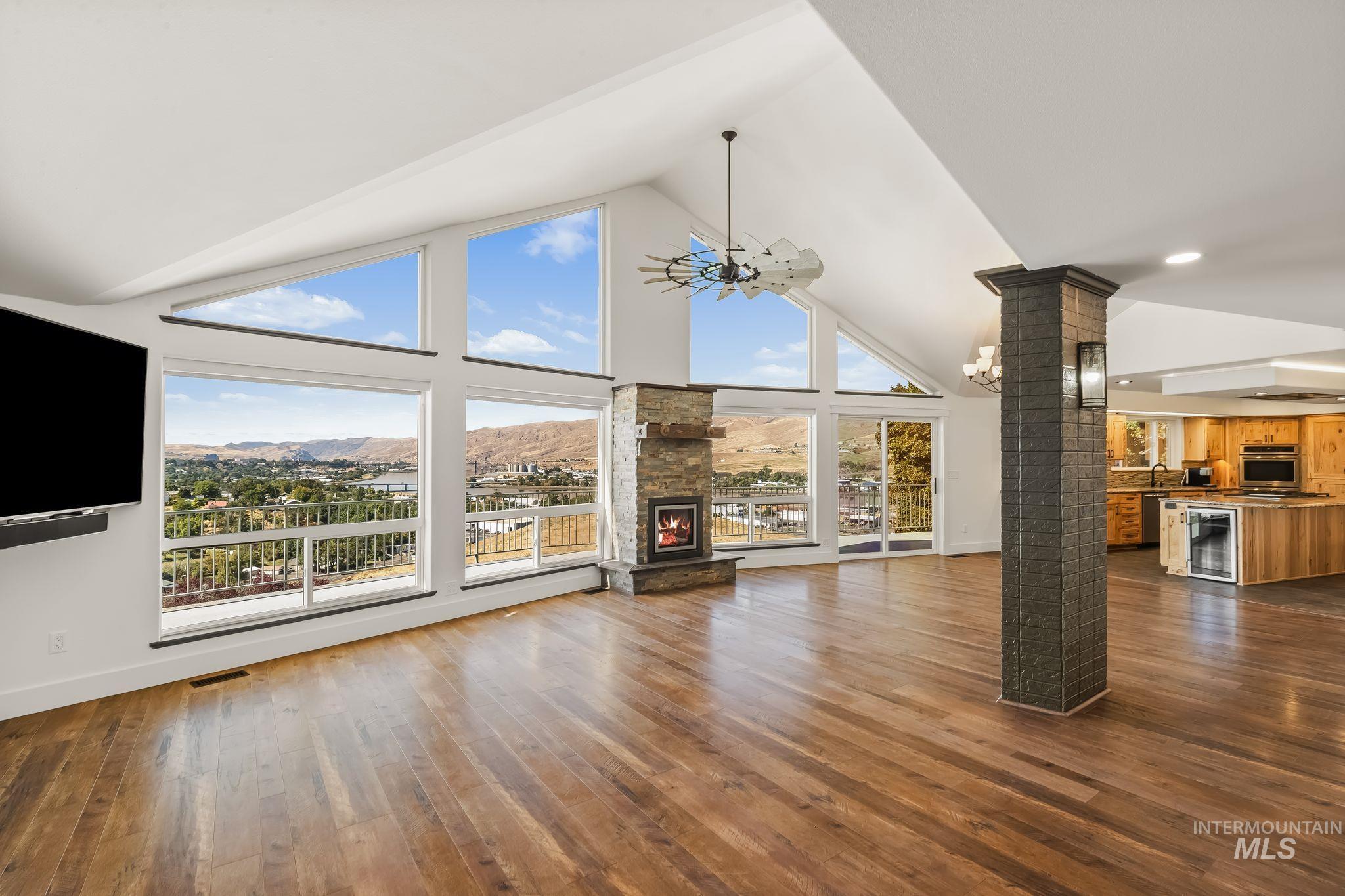 3360 E Main Street, Lewiston, Idaho 83501, 5 Bedrooms, 3.5 Bathrooms, Residential For Sale, Price $1,200,000, 99001585