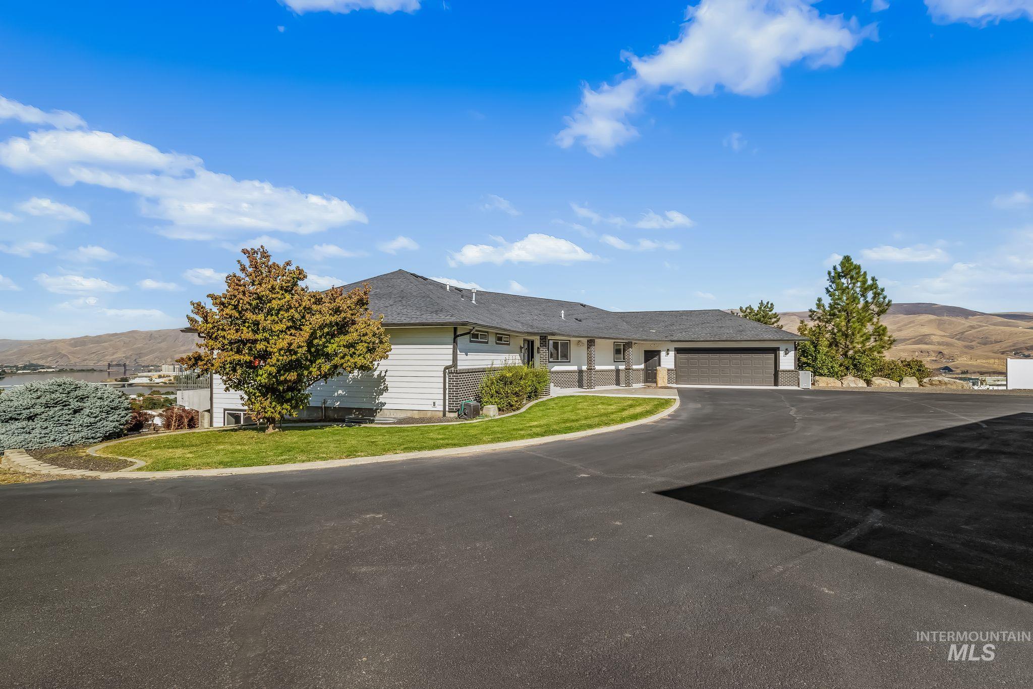 3360 E Main Street, Lewiston, Idaho 83501, 5 Bedrooms, 3.5 Bathrooms, Residential For Sale, Price $1,200,000, 99001585