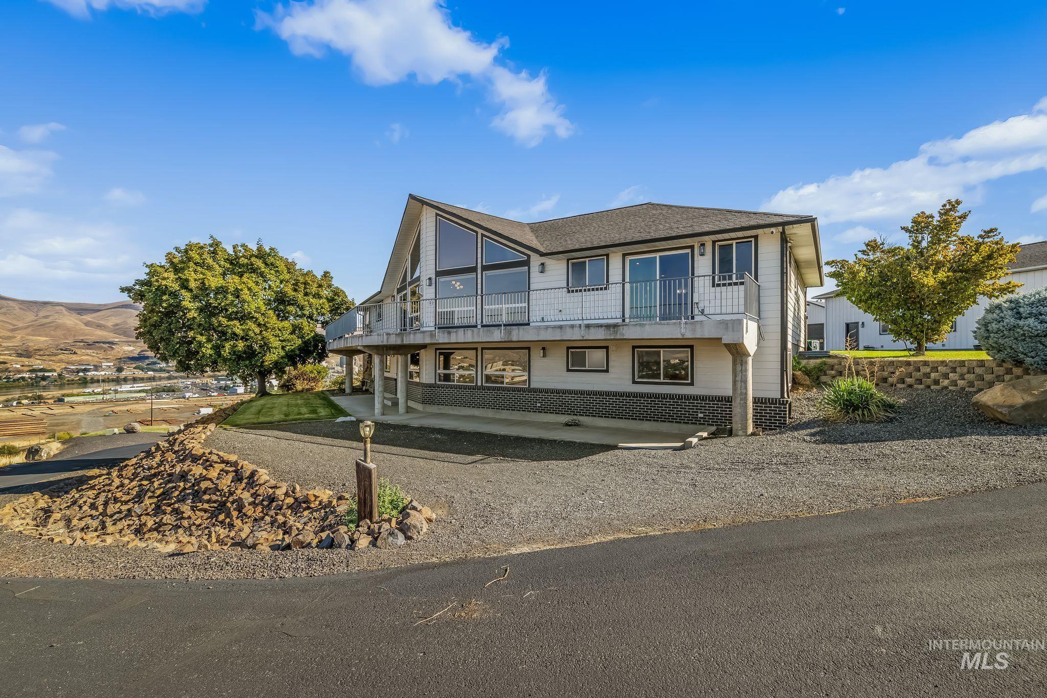 3360 E Main Street, Lewiston, Idaho 83501, 5 Bedrooms, 3.5 Bathrooms, Residential For Sale, Price $1,200,000, 99001585