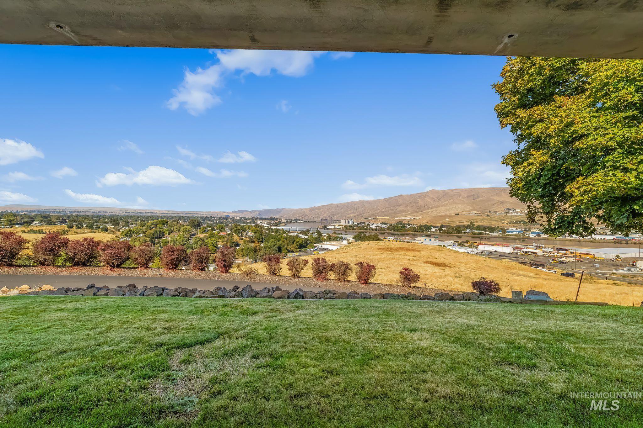3360 E Main Street, Lewiston, Idaho 83501, 5 Bedrooms, 3.5 Bathrooms, Residential For Sale, Price $1,200,000, 99001585