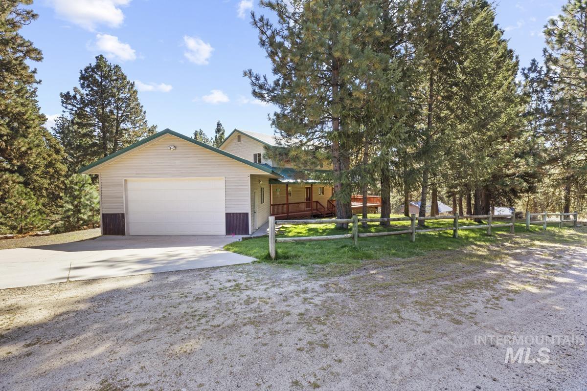 1496 Pine Ridge Drive, Cascade, Idaho 83611, 4 Bedrooms, 4 Bathrooms, Residential For Sale, Price $720,000,MLS 99001591