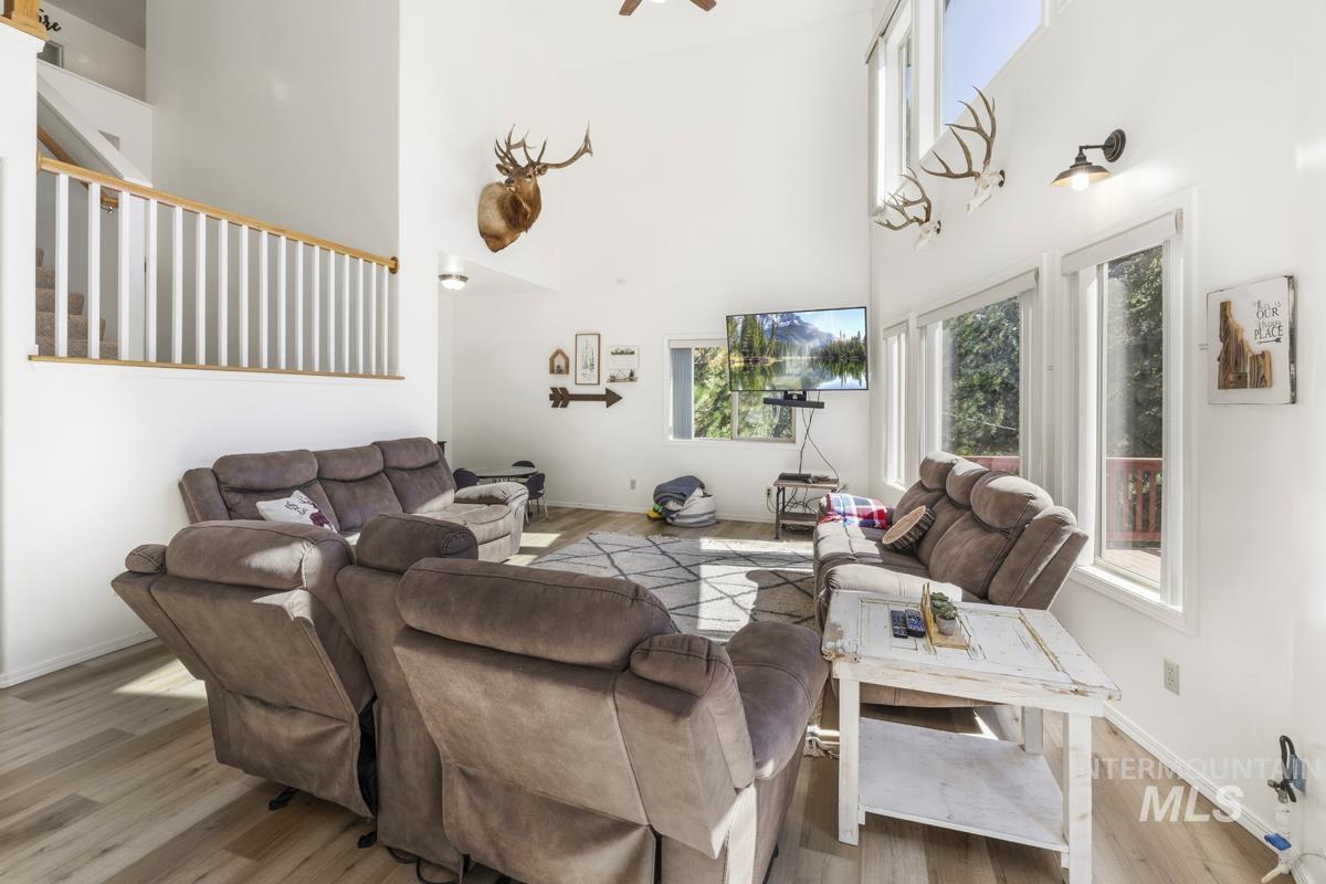 1496 Pine Ridge Drive, Cascade, Idaho 83611, 4 Bedrooms, 4 Bathrooms, Residential For Sale, Price $720,000,MLS 99001591