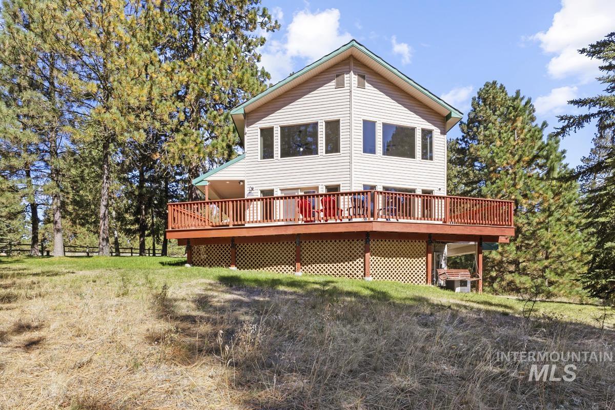 1496 Pine Ridge Drive, Cascade, Idaho 83611, 4 Bedrooms, 4 Bathrooms, Residential For Sale, Price $720,000,MLS 99001591