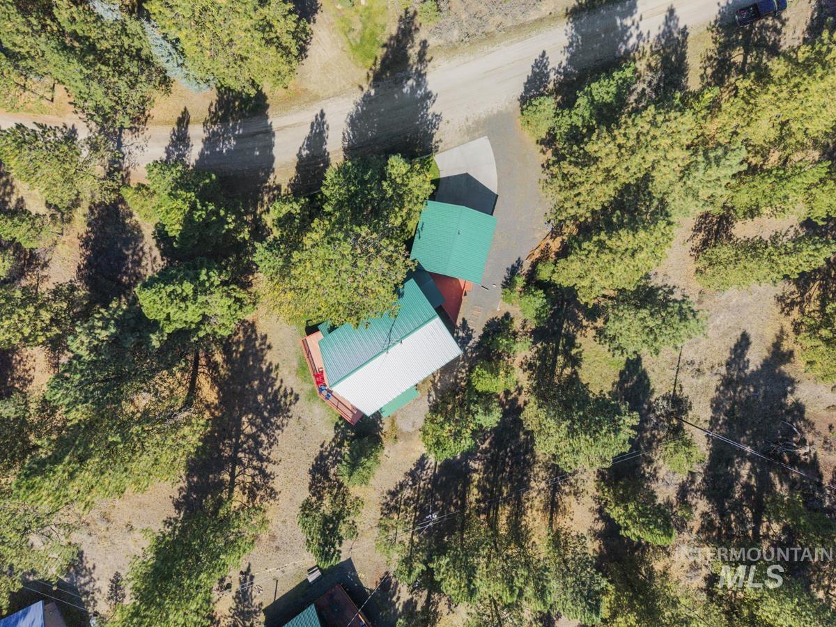 1496 Pine Ridge Drive, Cascade, Idaho 83611, 4 Bedrooms, 4 Bathrooms, Residential For Sale, Price $720,000,MLS 99001591