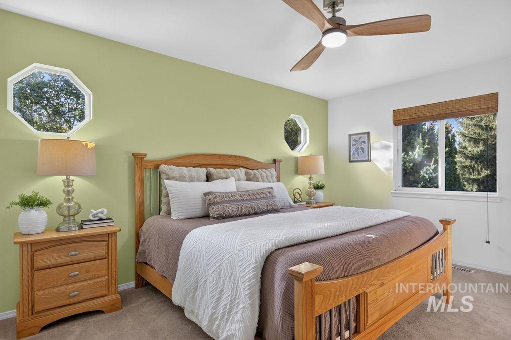 5428 W Clearview Ct., Boise, Idaho 83703, 3 Bedrooms, 2.5 Bathrooms, Residential For Sale, Price $524,900,MLS 99001593