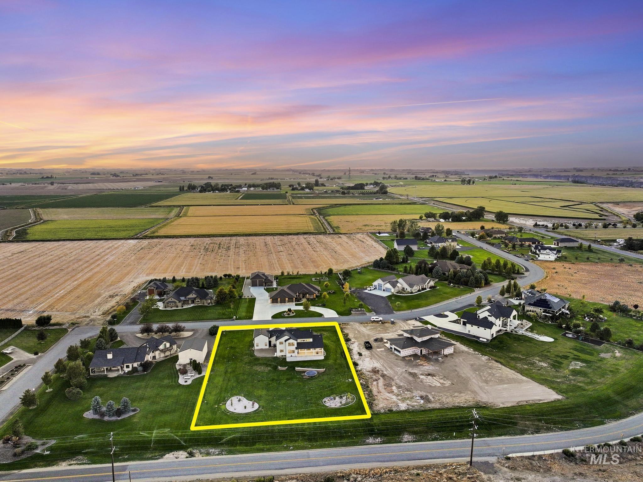 4280 Rim Vista Rd, Filer, Idaho 83328, 4 Bedrooms, 4.5 Bathrooms, Residential For Sale, Price $935,000, 99001600