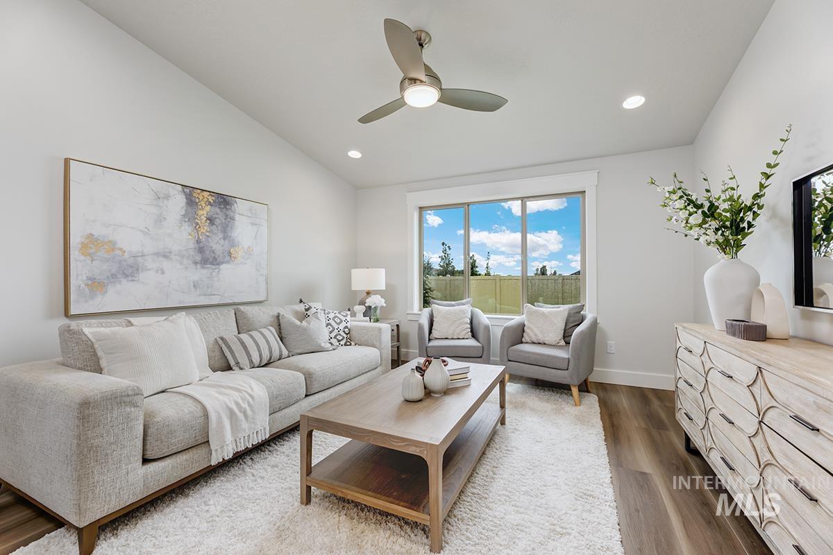 3560 E Cedarhurst Lane, Meridian, Idaho 83642, 3 Bedrooms, 2 Bathrooms, Residential For Sale, Price $524,800,MLS 99001604