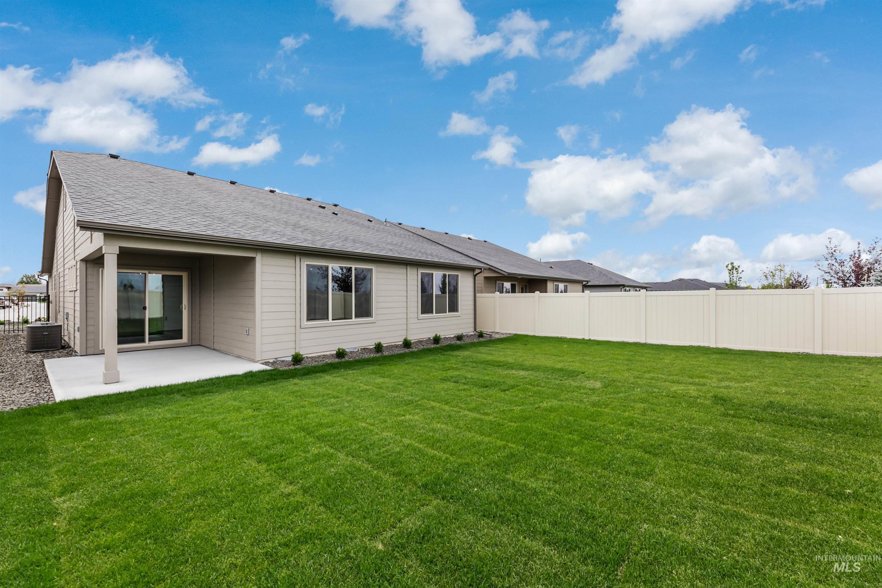 3560 E Cedarhurst Lane, Meridian, Idaho 83642, 3 Bedrooms, 2 Bathrooms, Residential For Sale, Price $524,800,MLS 99001604