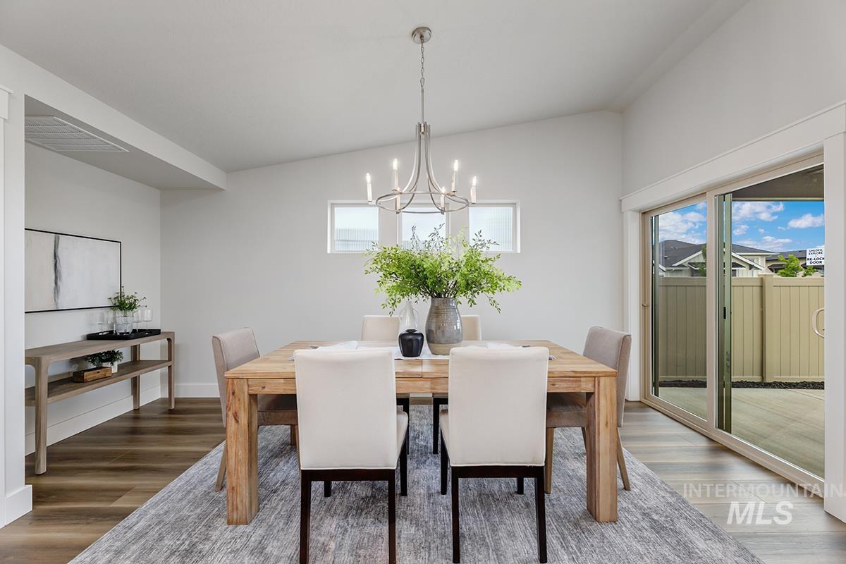 3560 E Cedarhurst Lane, Meridian, Idaho 83642, 3 Bedrooms, 2 Bathrooms, Residential For Sale, Price $524,800,MLS 99001604