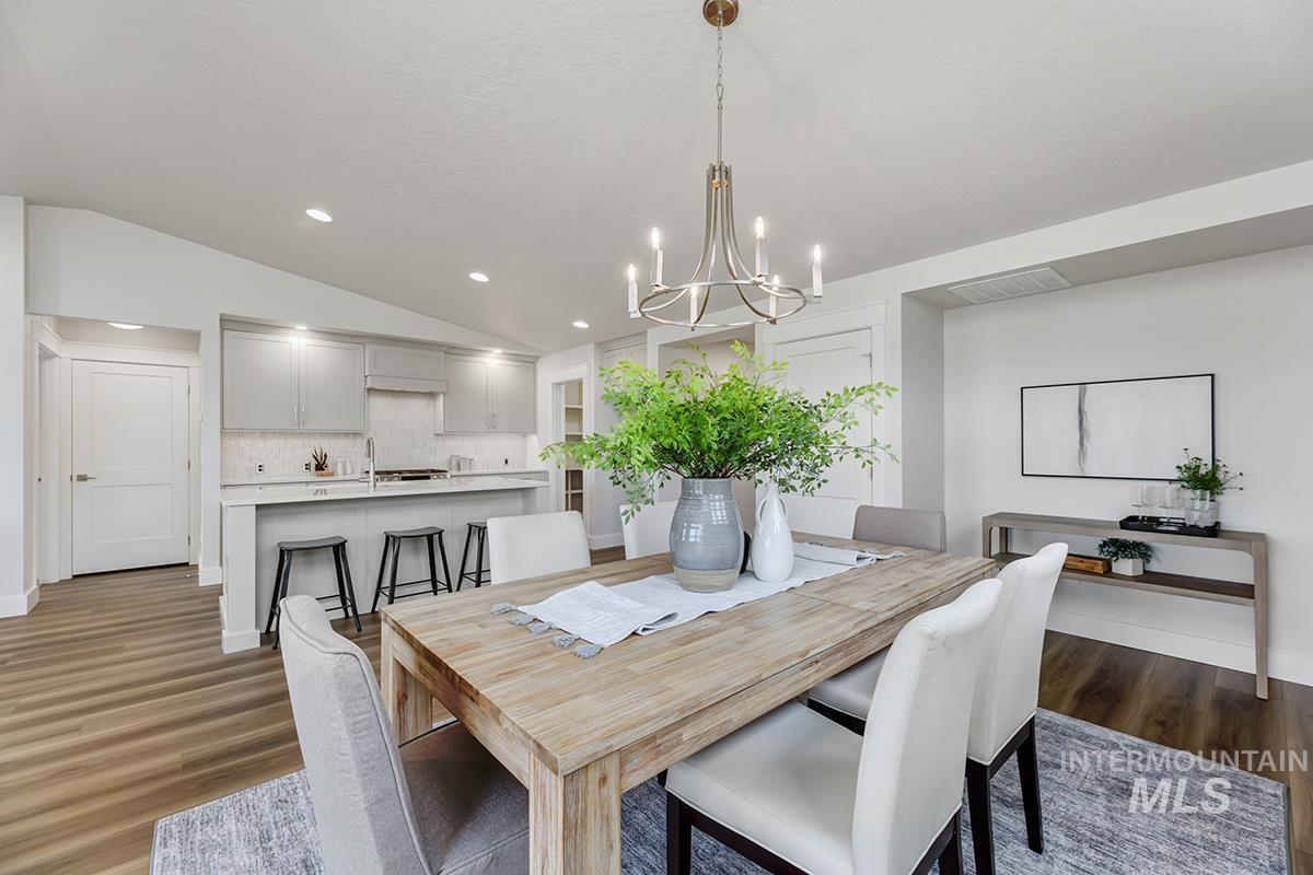 3560 E Cedarhurst Lane, Meridian, Idaho 83642, 3 Bedrooms, 2 Bathrooms, Residential For Sale, Price $524,800,MLS 99001604