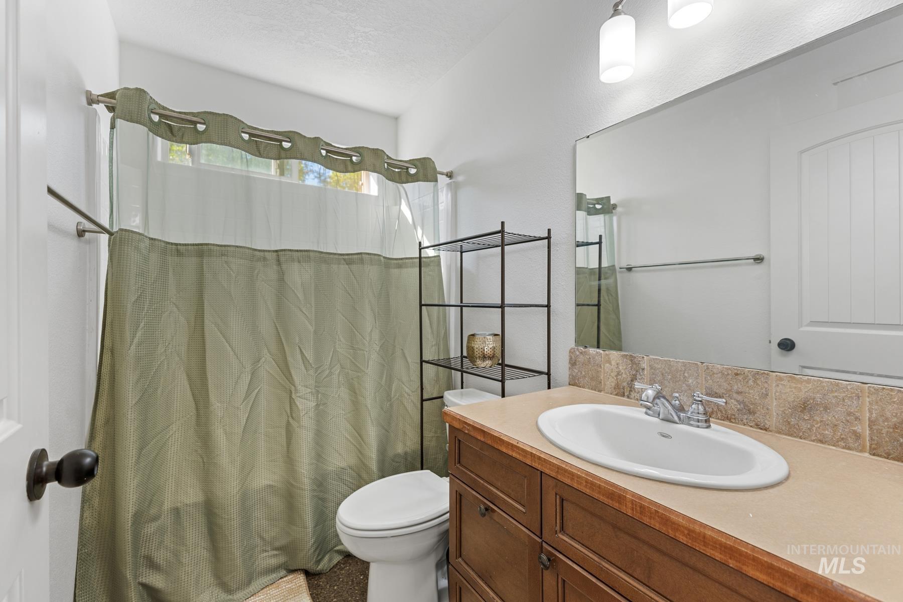 4811 S Silverhills Ave, Boise, Idaho 83709, 4 Bedrooms, 2.5 Bathrooms, Residential For Sale, Price $519,900,MLS 99001607
