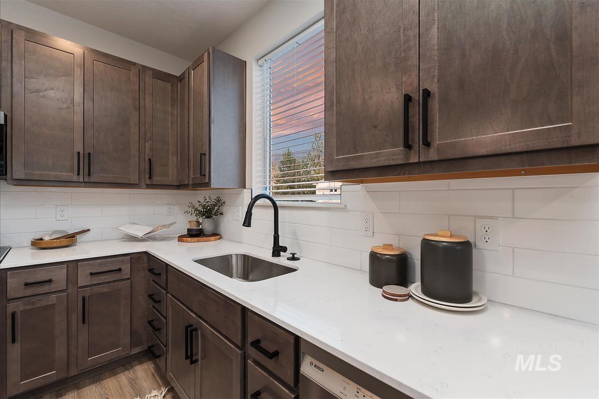 1044 W Melrose St, Boise, Idaho 83706, 2 Bedrooms, 2.5 Bathrooms, Residential For Sale, Price $539,900,MLS 99001610