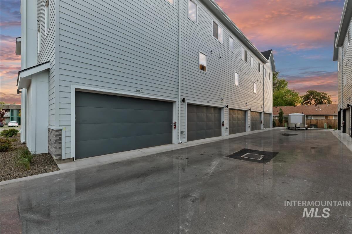 1044 W Melrose St, Boise, Idaho 83706, 2 Bedrooms, 2.5 Bathrooms, Residential For Sale, Price $539,900,MLS 99001610