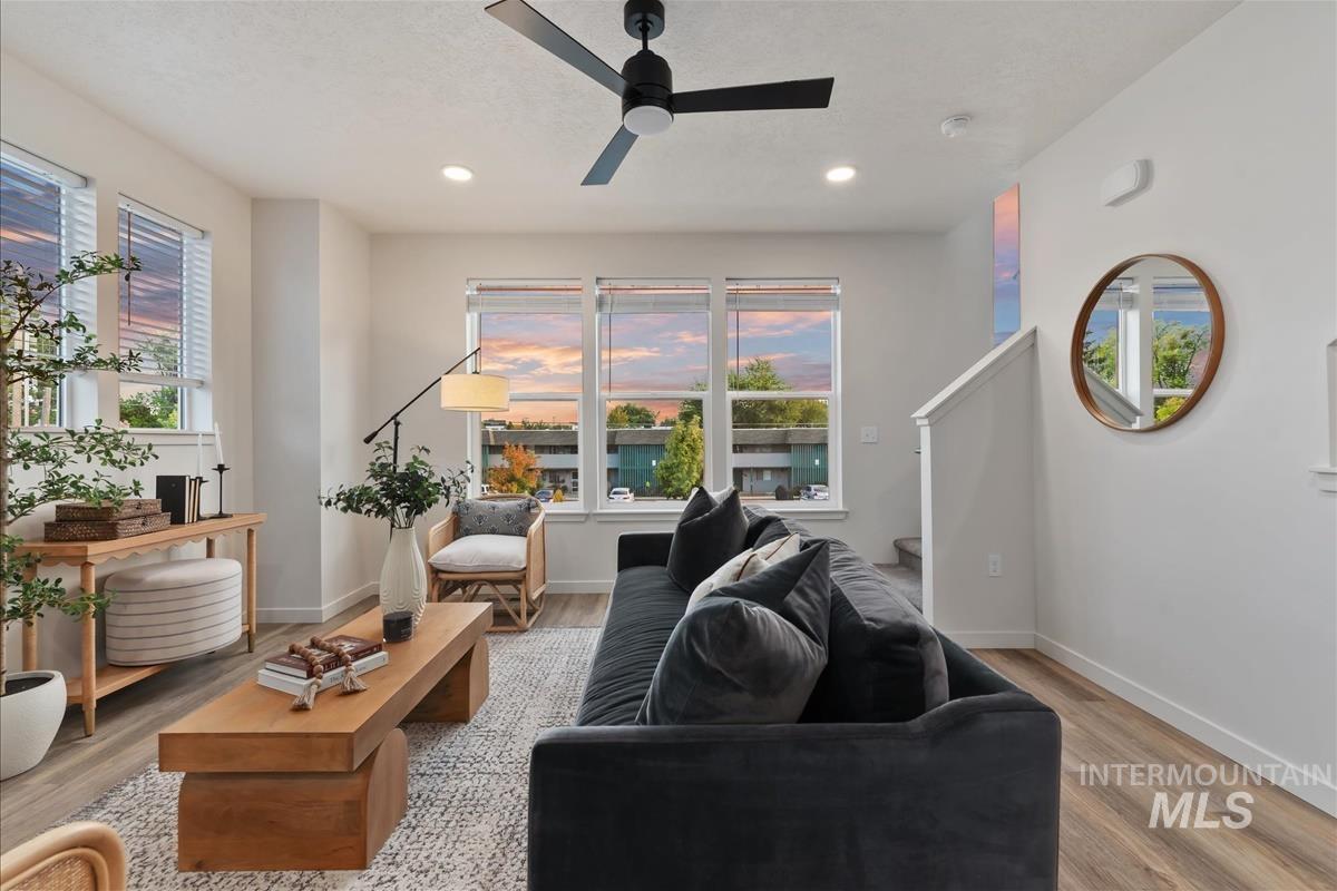 1044 W Melrose St, Boise, Idaho 83706, 2 Bedrooms, 2.5 Bathrooms, Residential For Sale, Price $539,900,MLS 99001610