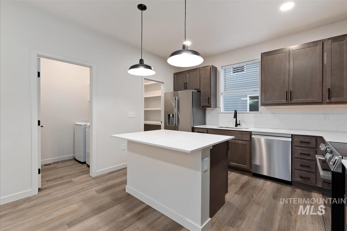 1048 W Melrose St, Boise, Idaho 83706, 2 Bedrooms, 2.5 Bathrooms, Residential For Sale, Price $529,900,MLS 99001611