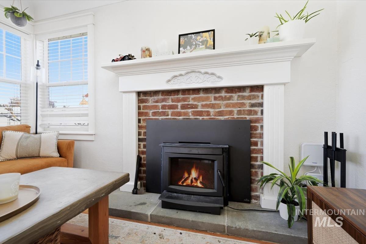 211 W. Dewey Ave., Nampa, Idaho 83686, 2 Bedrooms, 1 Bathroom, Residential For Sale, Price $304,900,MLS 99001613