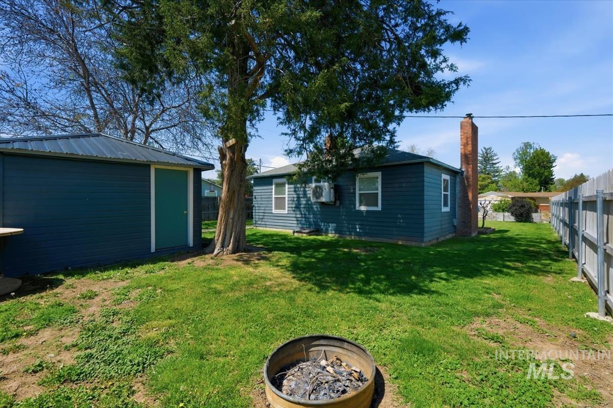 211 W. Dewey Ave., Nampa, Idaho 83686, 2 Bedrooms, 1 Bathroom, Residential For Sale, Price $304,900,MLS 99001613