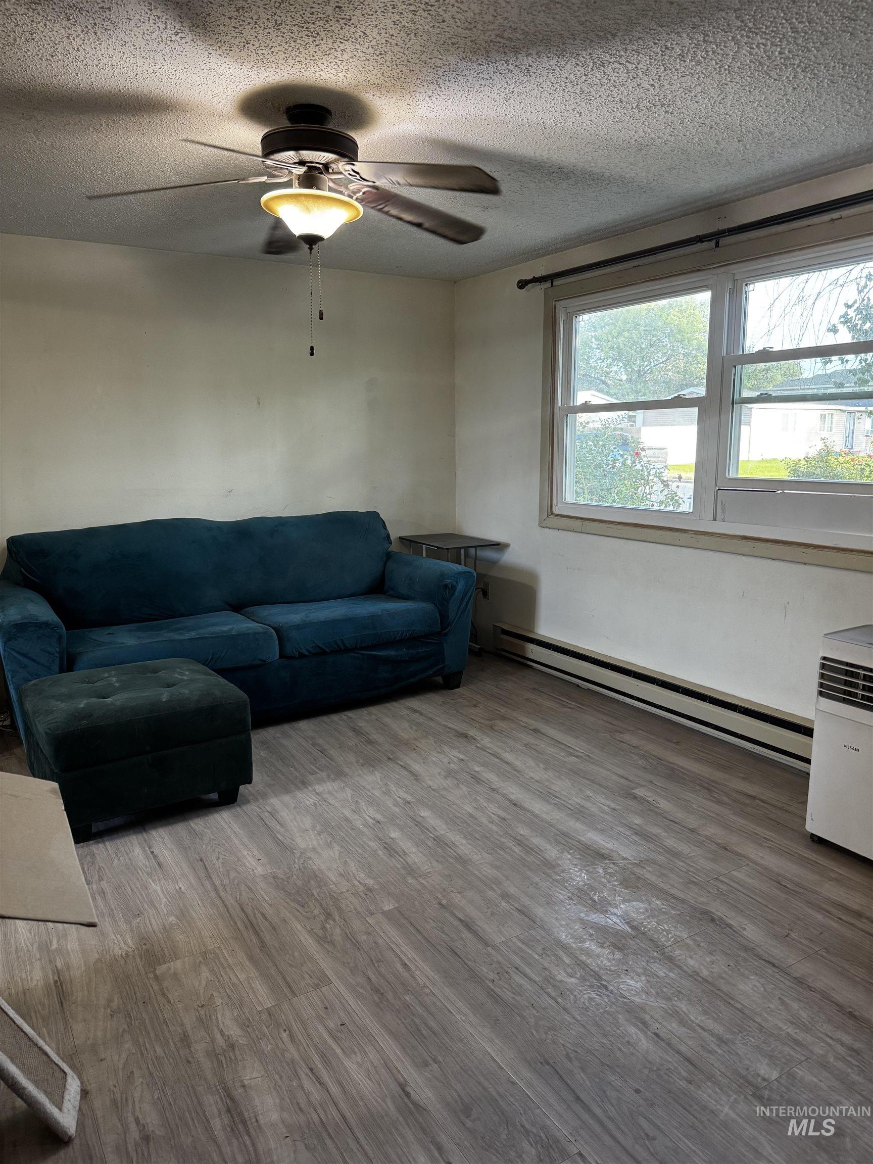 232 Glacier Drive, Jerome, Idaho 83338, 4 Bedrooms, 2 Bathrooms, Residential For Sale, Price $244,000,MLS 99001631