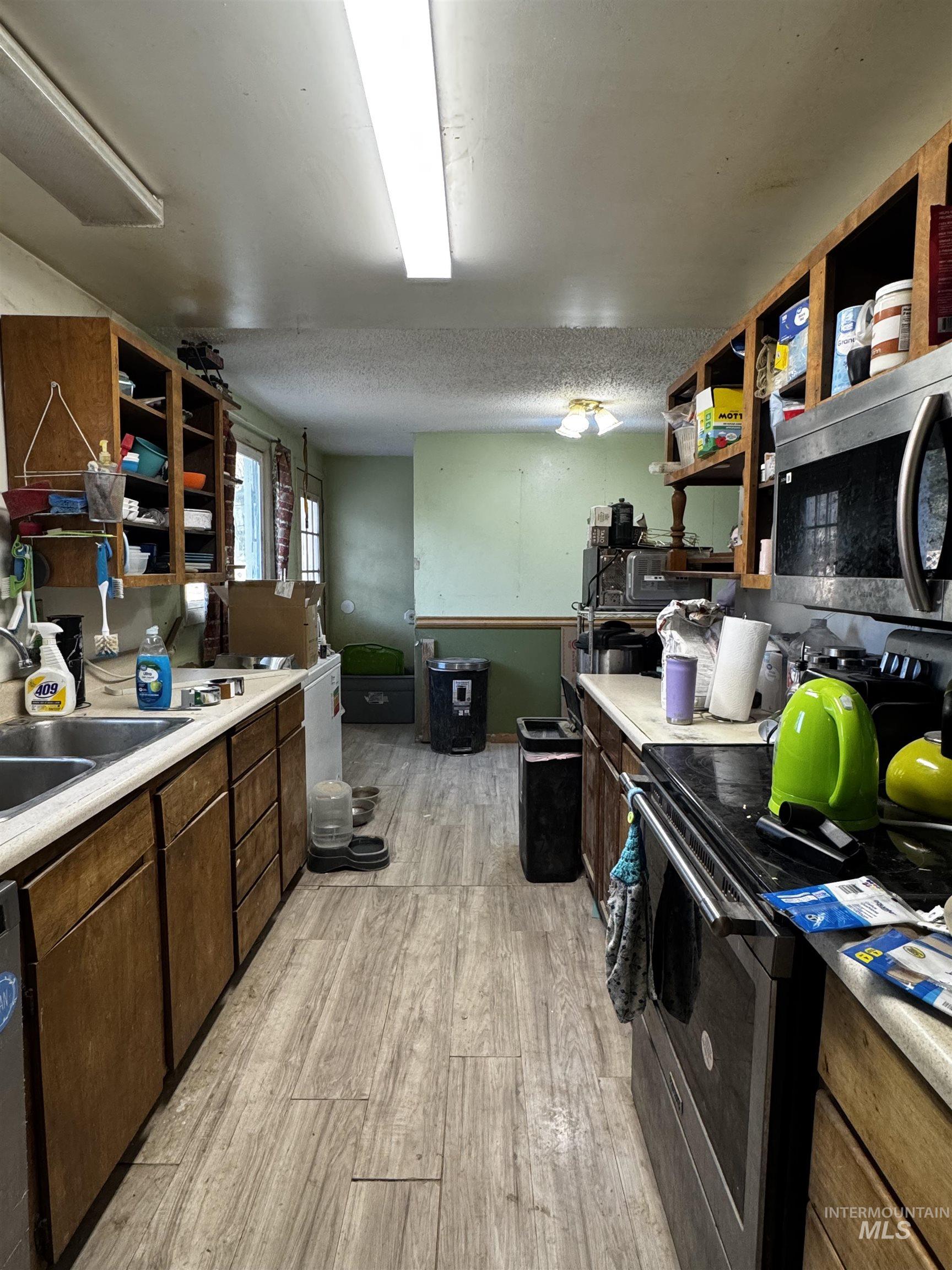 232 Glacier Drive, Jerome, Idaho 83338, 4 Bedrooms, 2 Bathrooms, Residential For Sale, Price $244,000,MLS 99001631