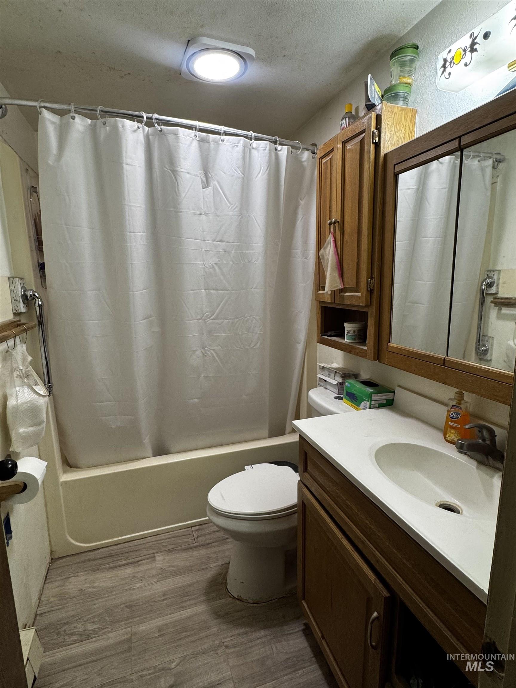 232 Glacier Drive, Jerome, Idaho 83338, 4 Bedrooms, 2 Bathrooms, Residential For Sale, Price $244,000,MLS 99001631