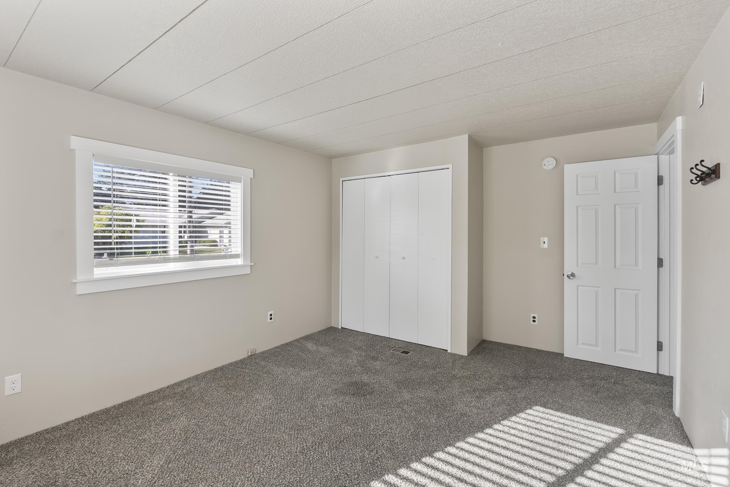 9226 W Irving St, Boise, Idaho 83704, 4 Bedrooms, 2 Bathrooms, Residential For Sale, Price $295,000,MLS 99001636