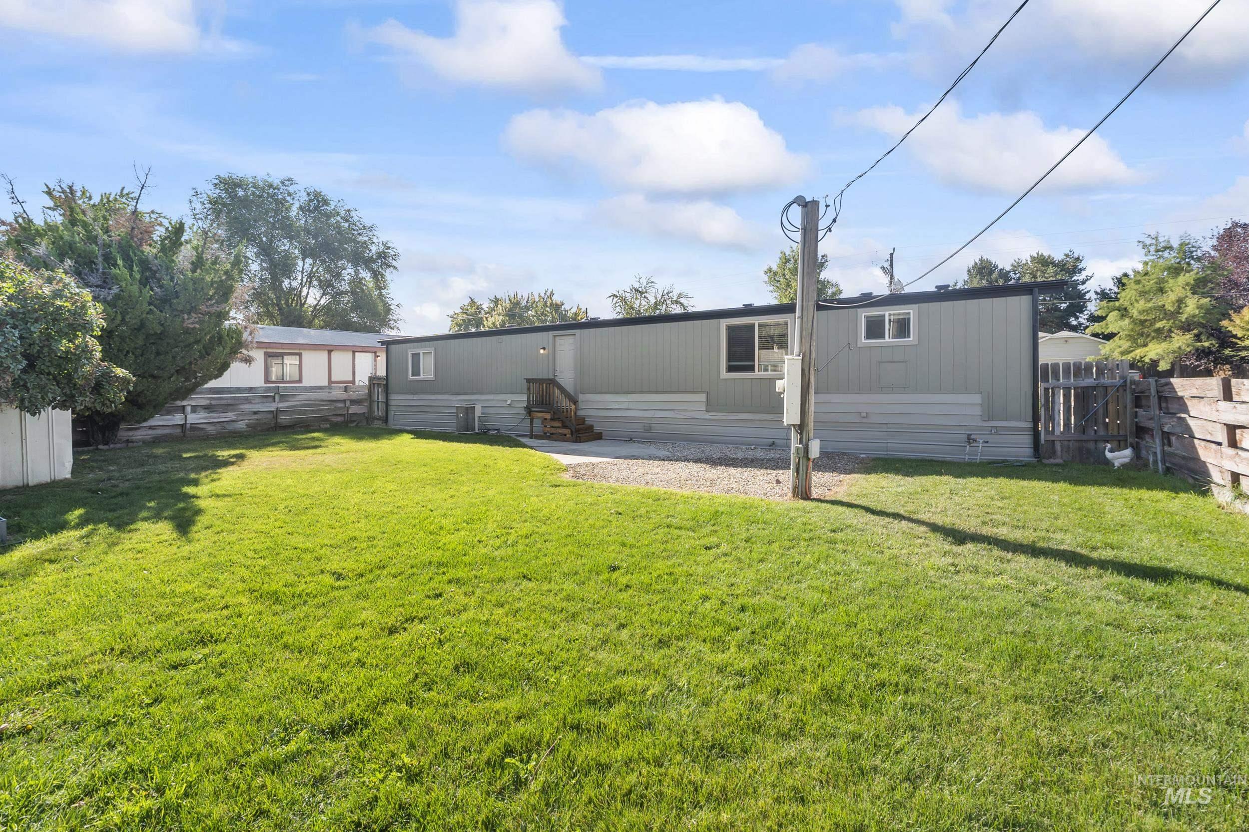 9226 W Irving St, Boise, Idaho 83704, 4 Bedrooms, 2 Bathrooms, Residential For Sale, Price $295,000,MLS 99001636