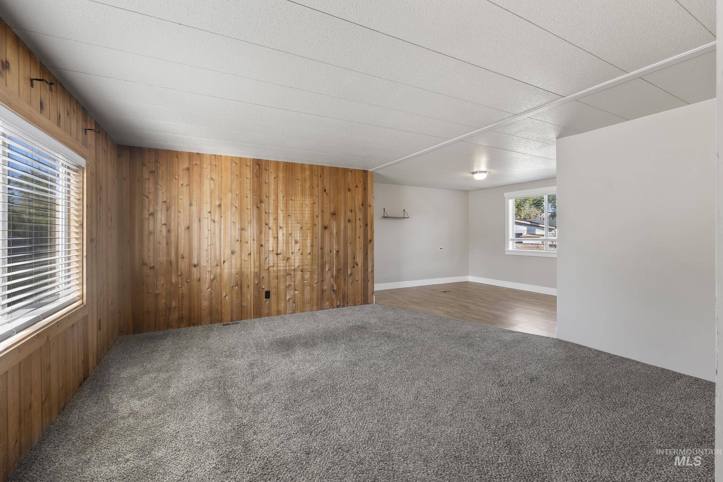 9226 W Irving St, Boise, Idaho 83704, 4 Bedrooms, 2 Bathrooms, Residential For Sale, Price $295,000,MLS 99001636