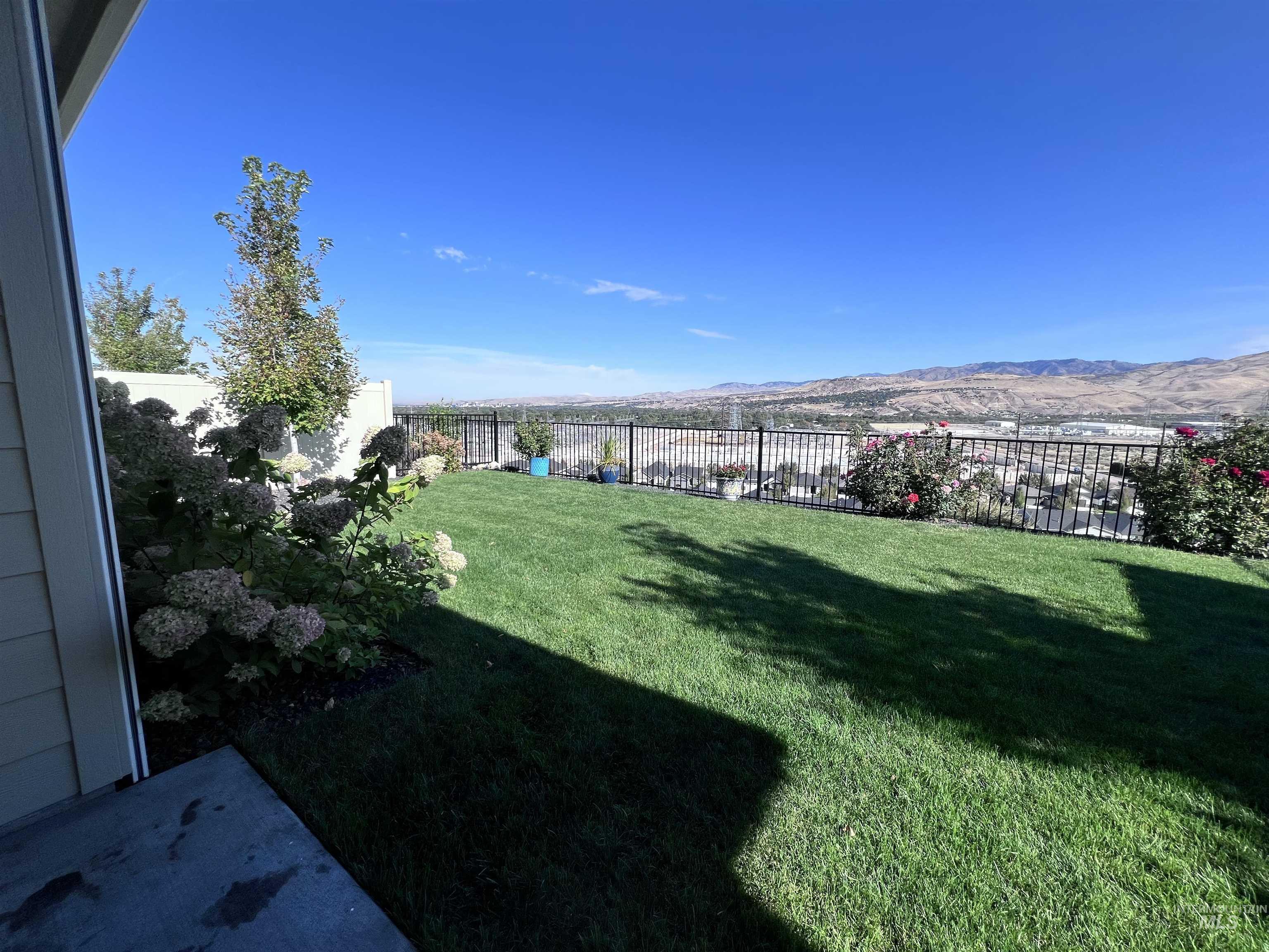 2214 E Danzee Dr, Boise, Idaho 83716, 3 Bedrooms, 2.5 Bathrooms, Residential For Sale, Price $724,900,MLS 99001638