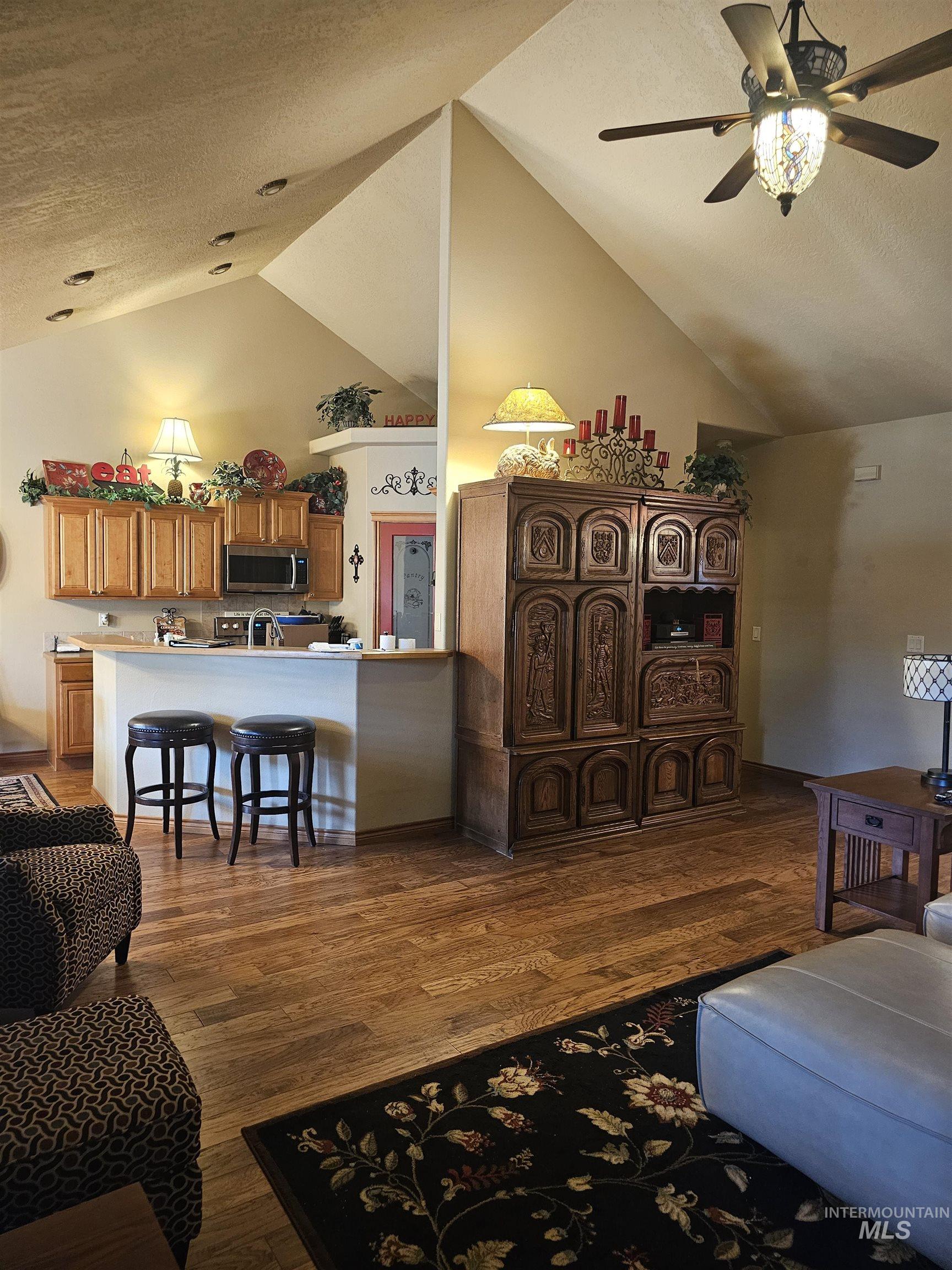3712 N Twin Eagles Way, Meridian, Idaho 83646, 3 Bedrooms, 2 Bathrooms, Residential For Sale, Price $622,000, 99001639