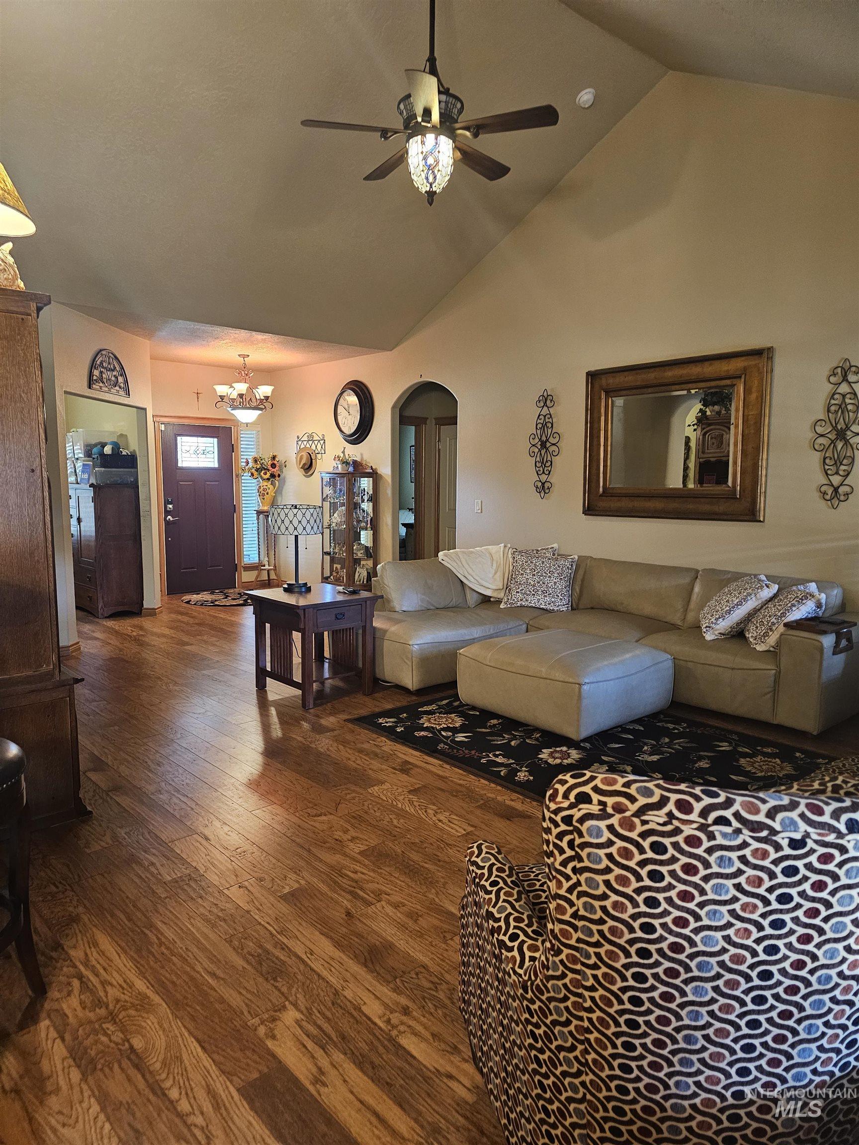 3712 N Twin Eagles Way, Meridian, Idaho 83646, 3 Bedrooms, 2 Bathrooms, Residential For Sale, Price $622,000, 99001639