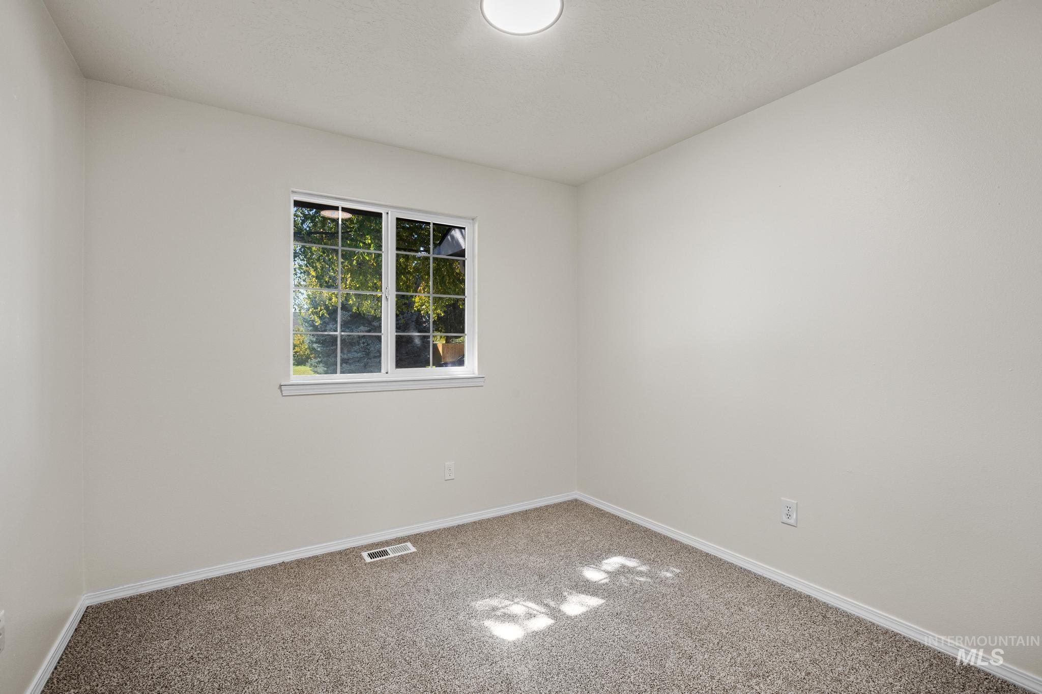 2172 W Hendricks St, Meridian, Idaho 83646, 3 Bedrooms, 2 Bathrooms, Residential For Sale, Price $415,000, 99001640