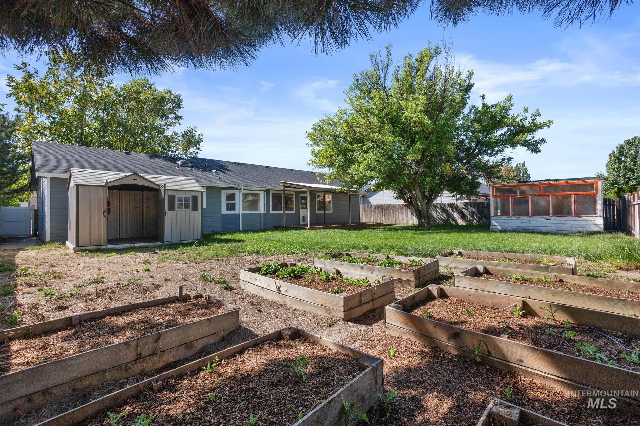 2172 W Hendricks St, Meridian, Idaho 83646, 3 Bedrooms, 2 Bathrooms, Residential For Sale, Price $415,000, 99001640