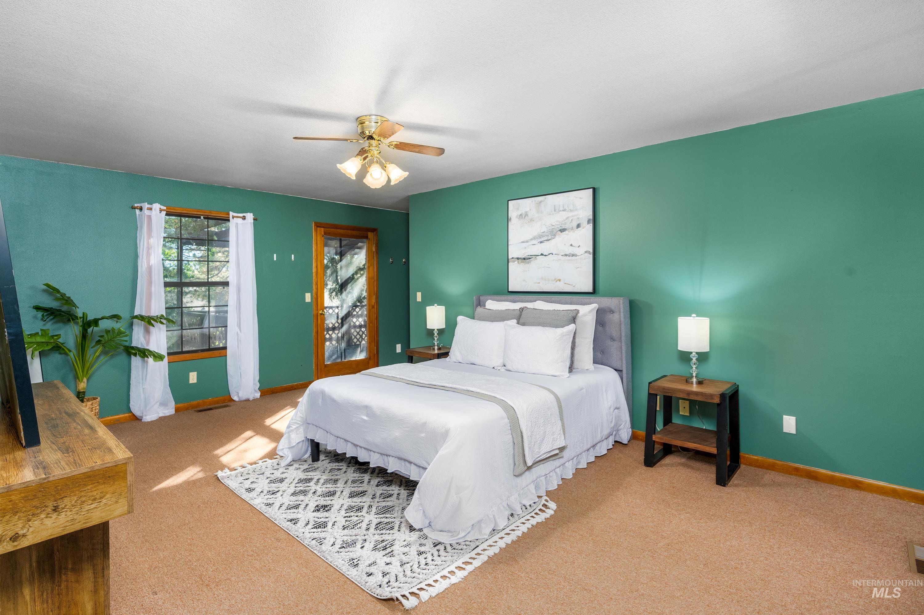 9401 W Stonehill Ct, Boise, Idaho 83709, 5 Bedrooms, 2.5 Bathrooms, Residential For Sale, Price $559,900,MLS 99001647