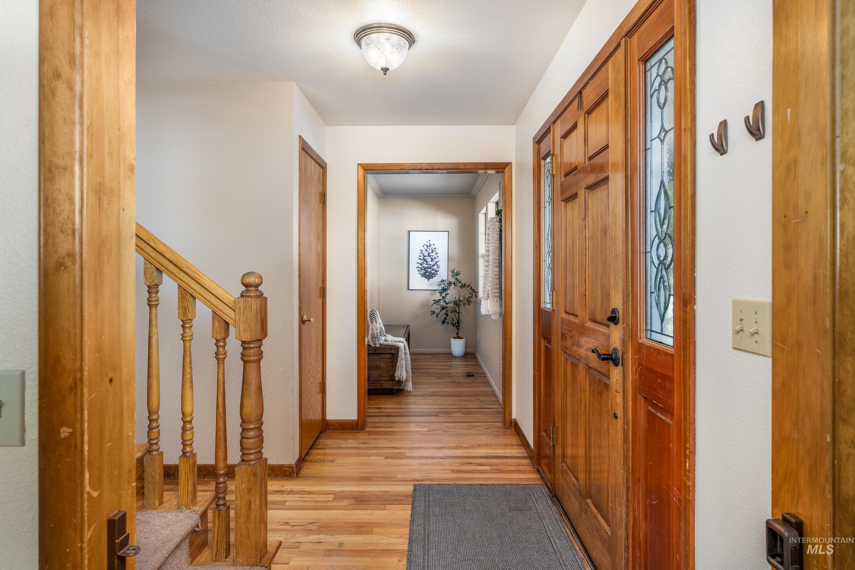 9401 W Stonehill Ct, Boise, Idaho 83709, 5 Bedrooms, 2.5 Bathrooms, Residential For Sale, Price $559,900,MLS 99001647