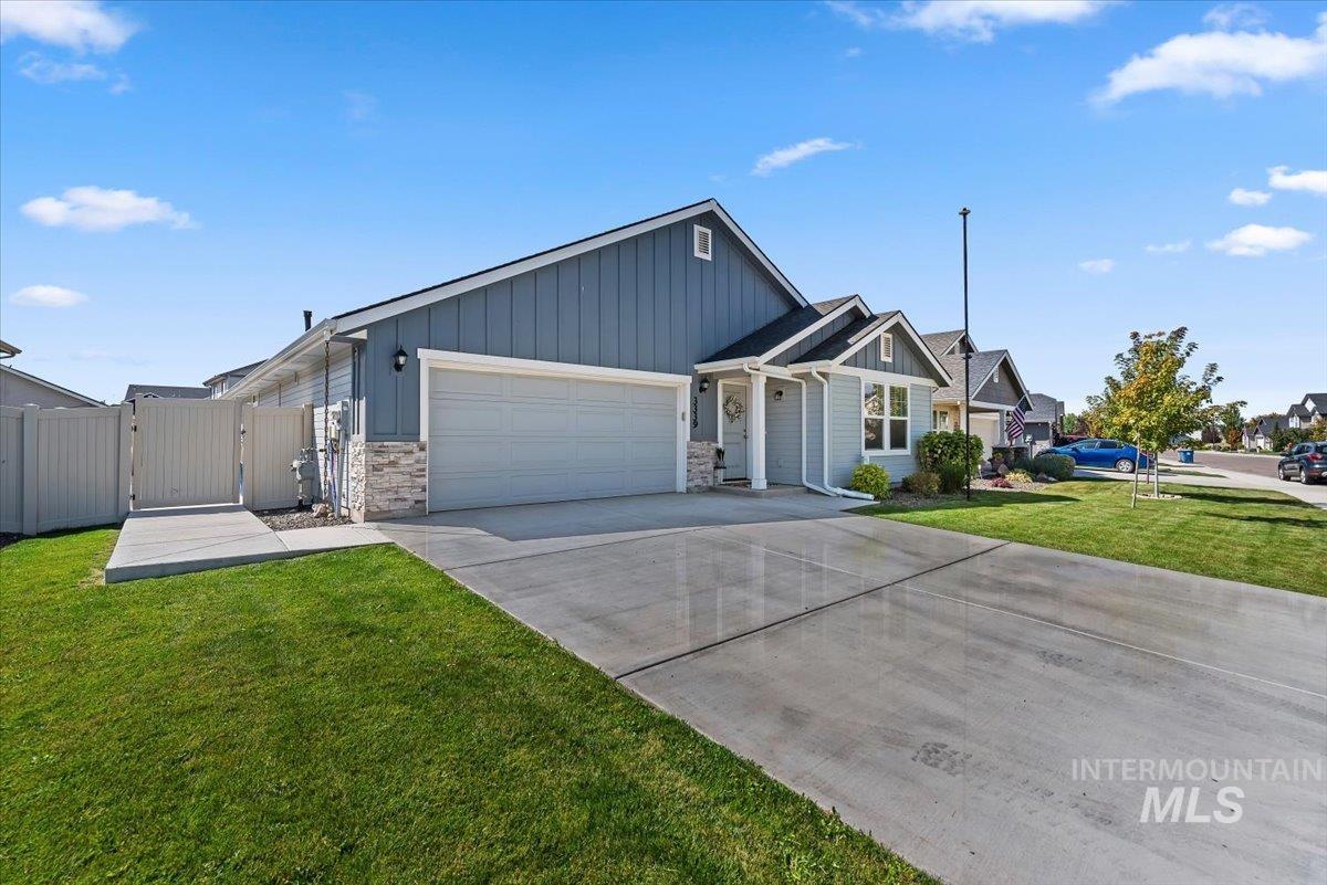 3339 S Walnut Ridge Way, Nampa, Idaho 83687, 4 Bedrooms, 2 Bathrooms, Residential For Sale, Price $440,000, 99001648