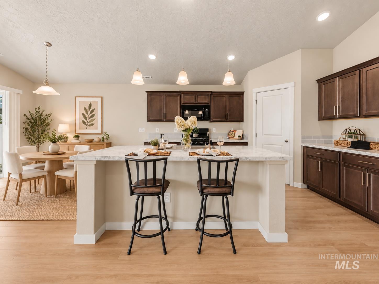 3339 S Walnut Ridge Way, Nampa, Idaho 83687, 4 Bedrooms, 2 Bathrooms, Residential For Sale, Price $440,000, 99001648