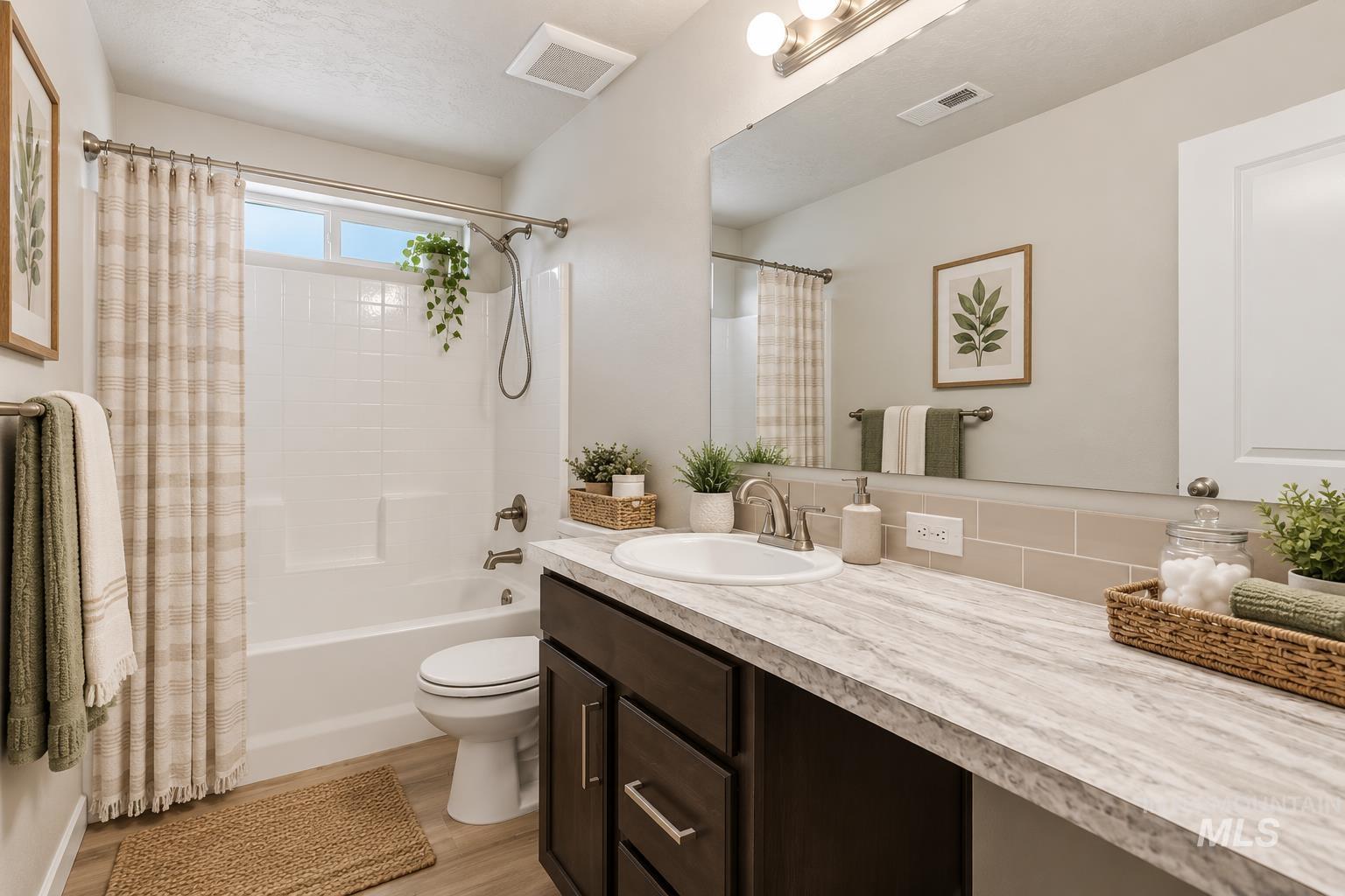 3339 S Walnut Ridge Way, Nampa, Idaho 83687, 4 Bedrooms, 2 Bathrooms, Residential For Sale, Price $440,000, 99001648