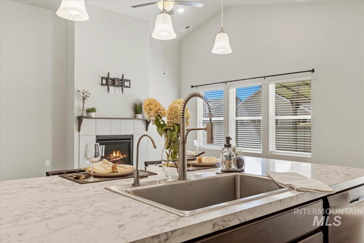 3339 S Walnut Ridge Way, Nampa, Idaho 83687, 3 Bedrooms, 2 Bathrooms, Residential For Sale, Price $429,999,MLS 99001648