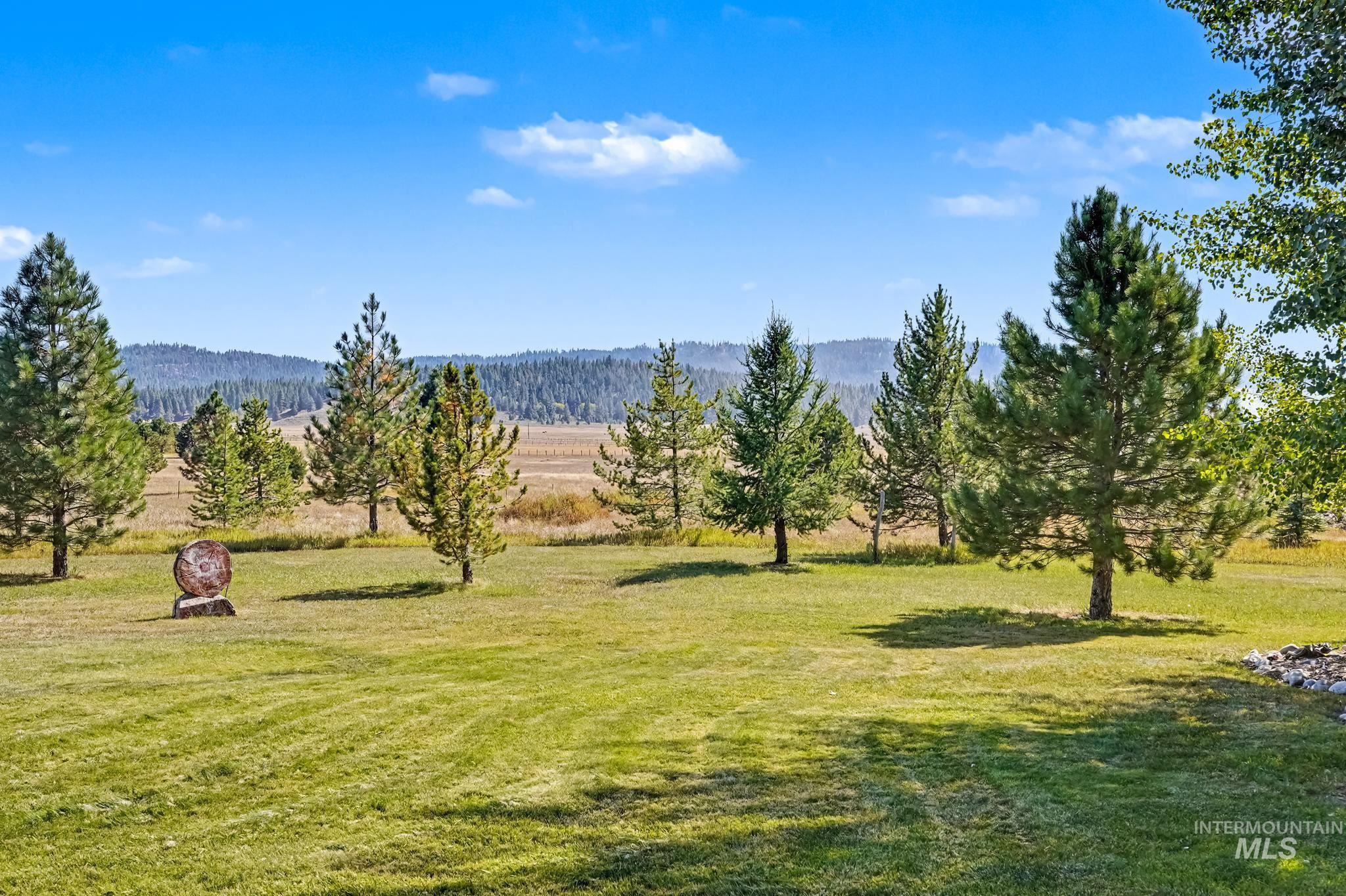 106 Wilderness Lake Rd, High Valley, Idaho 83611, 2 Bedrooms, 2 Bathrooms, Residential For Sale, Price $699,900, 99001649