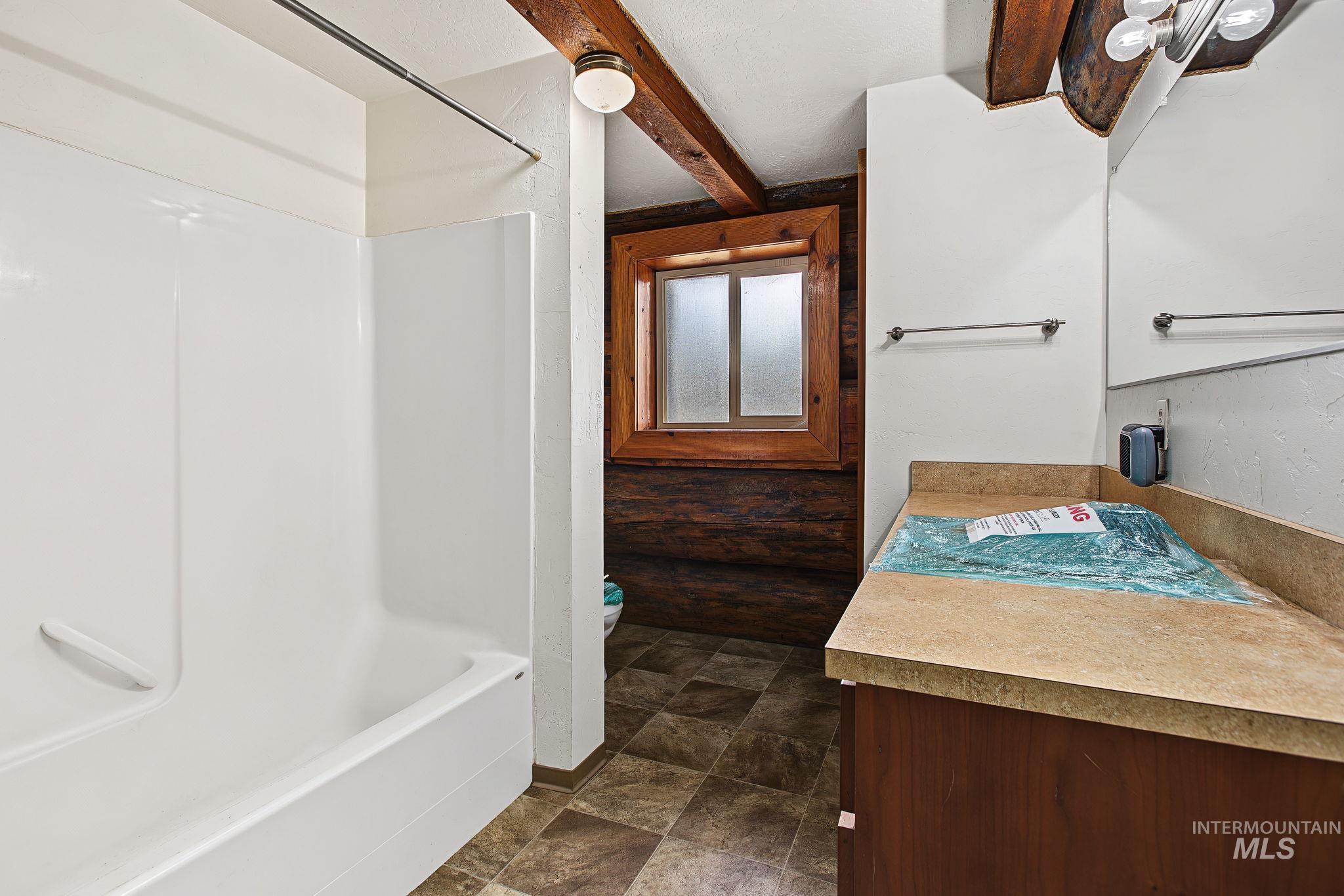 2926 Wells Bench Road, Orofino, Idaho 83544, 3 Bedrooms, 2 Bathrooms, Residential For Sale, Price $406,450, 99001653