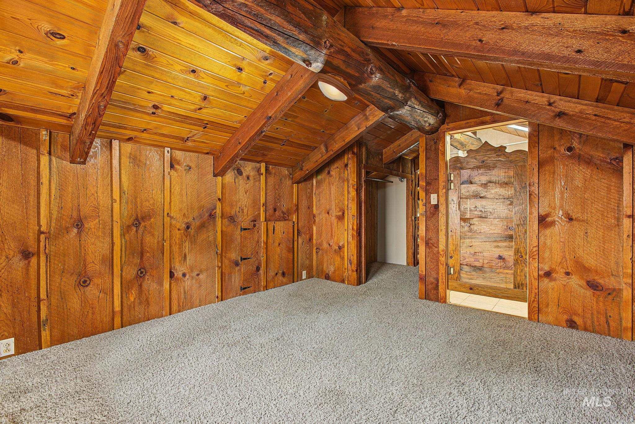 2926 Wells Bench Road, Orofino, Idaho 83544, 3 Bedrooms, 2 Bathrooms, Residential For Sale, Price $406,450, 99001653