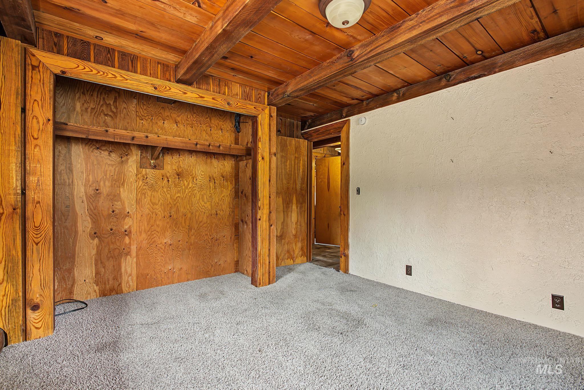 2926 Wells Bench Road, Orofino, Idaho 83544, 3 Bedrooms, 2 Bathrooms, Residential For Sale, Price $406,450, 99001653