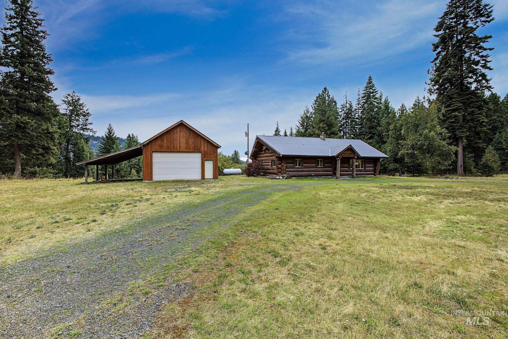 2926 Wells Bench Road, Orofino, Idaho 83544, 3 Bedrooms, 2 Bathrooms, Residential For Sale, Price $406,450, 99001653