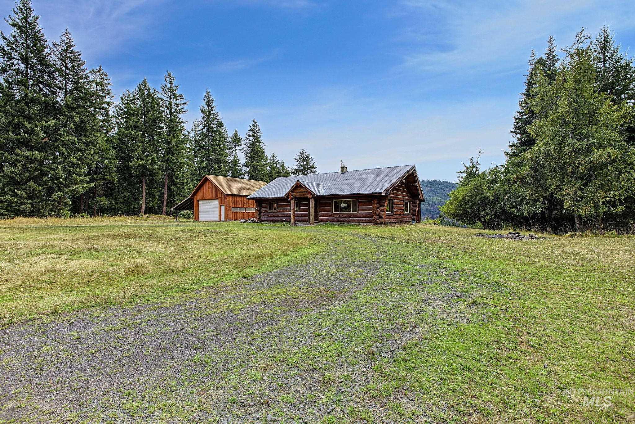 2926 Wells Bench Road, Orofino, Idaho 83544, 3 Bedrooms, 2 Bathrooms, Residential For Sale, Price $406,450, 99001653