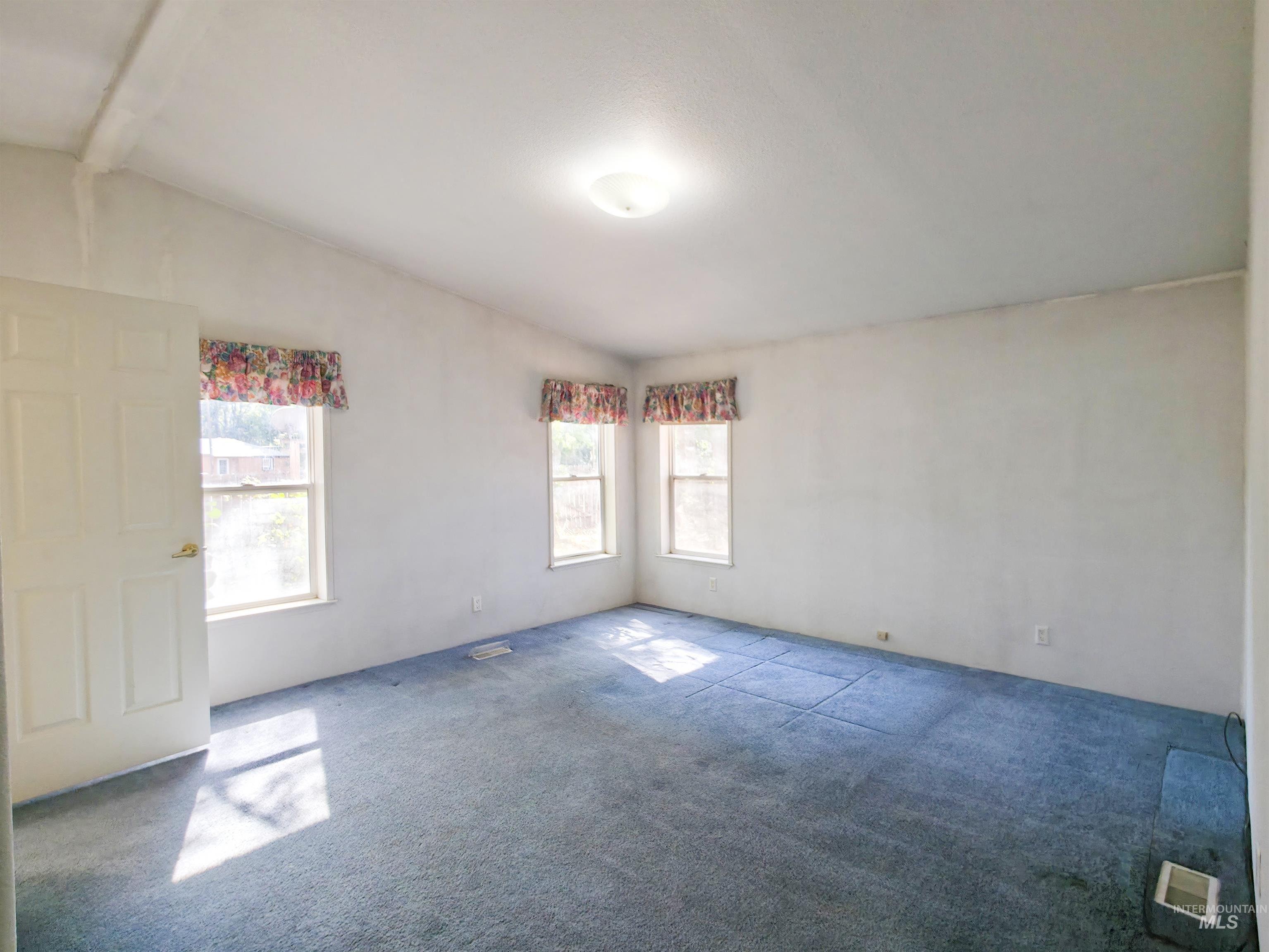 1215 W 7th, Weiser, Idaho 83672, 3 Bedrooms, 2 Bathrooms, Residential For Sale, Price $415,000,MLS 99001655