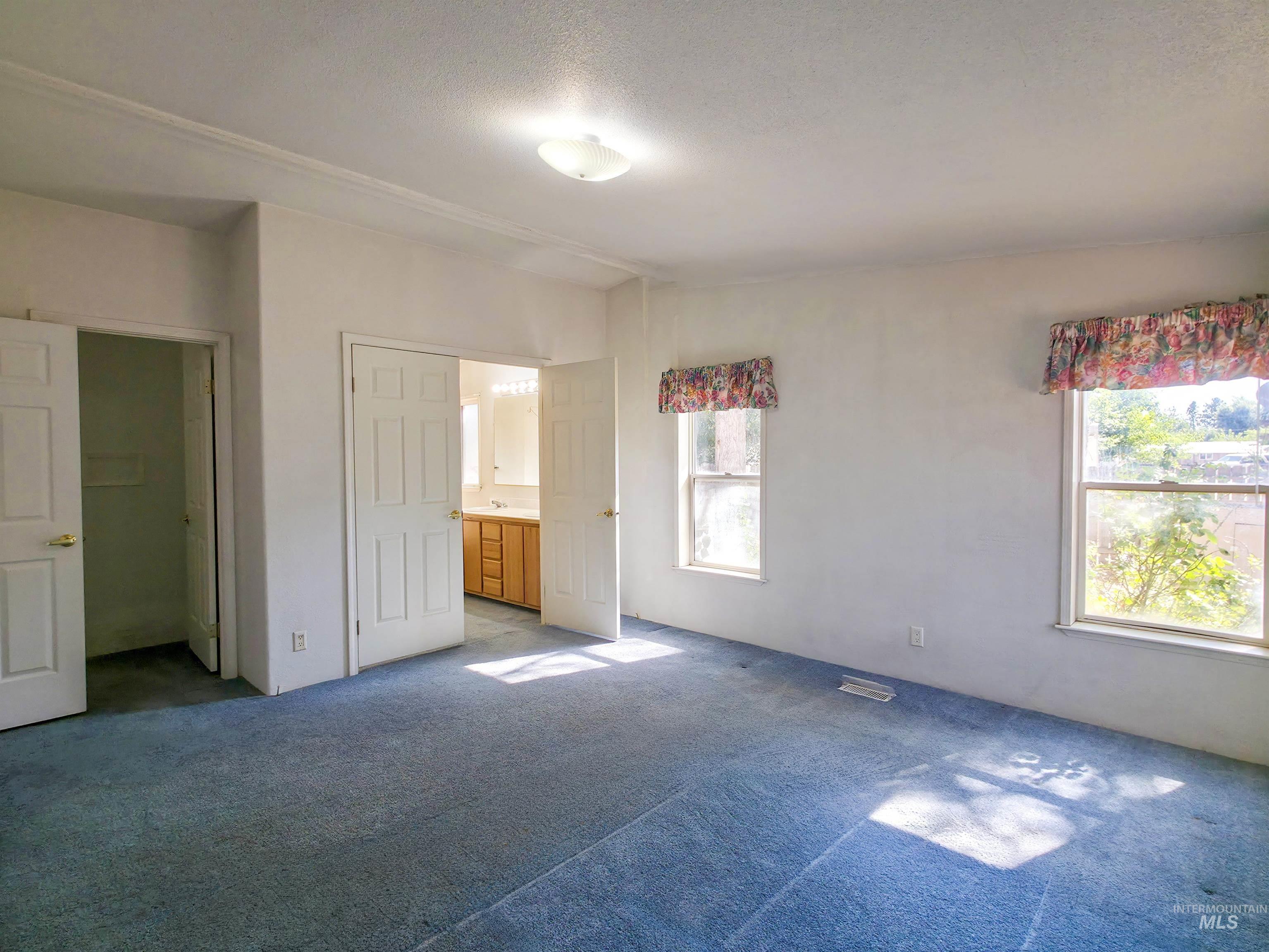 1215 W 7th, Weiser, Idaho 83672, 3 Bedrooms, 2 Bathrooms, Residential For Sale, Price $415,000,MLS 99001655